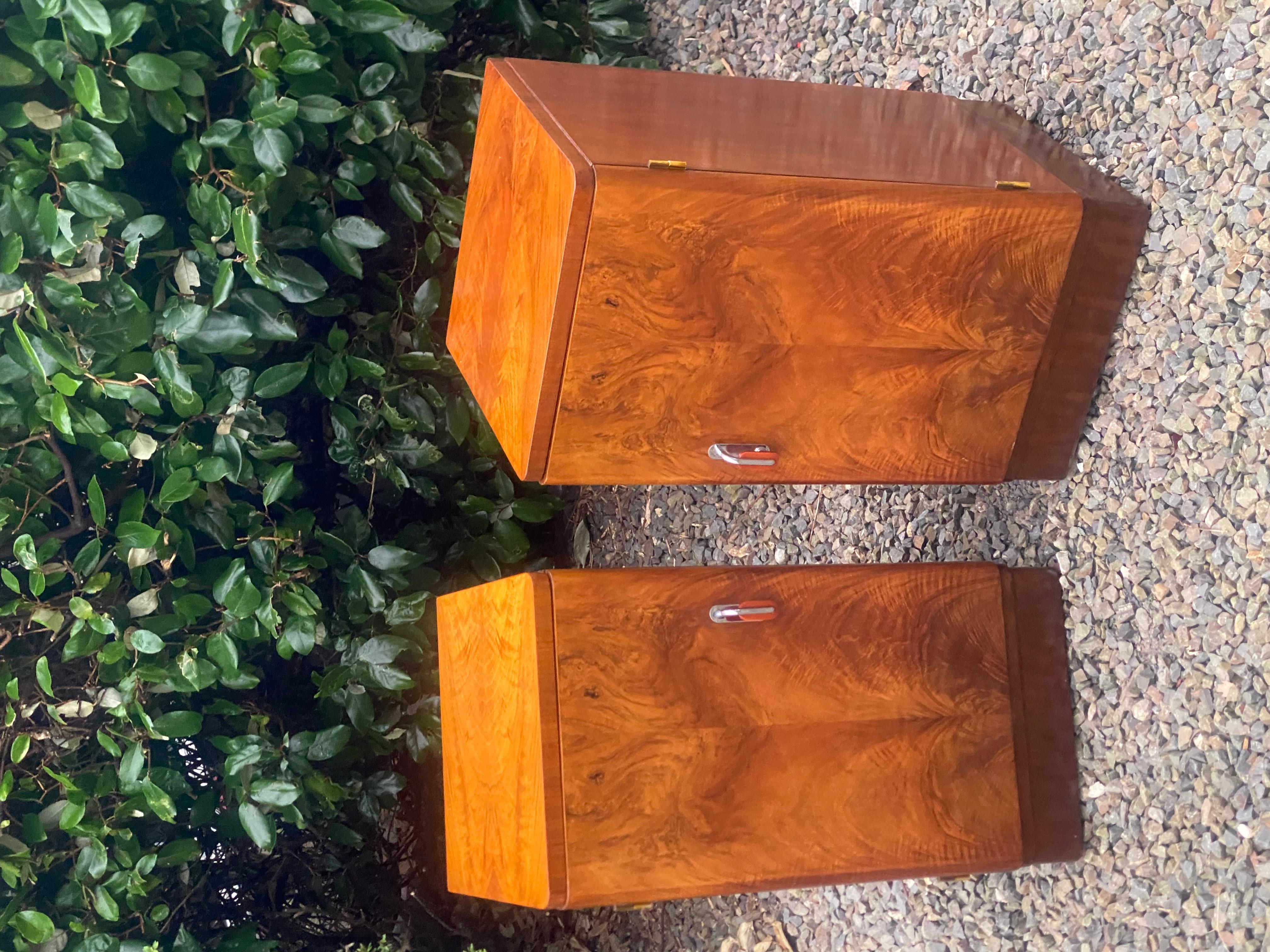 Pair of matching Art Deco Walnut Bedside Cabinets 8