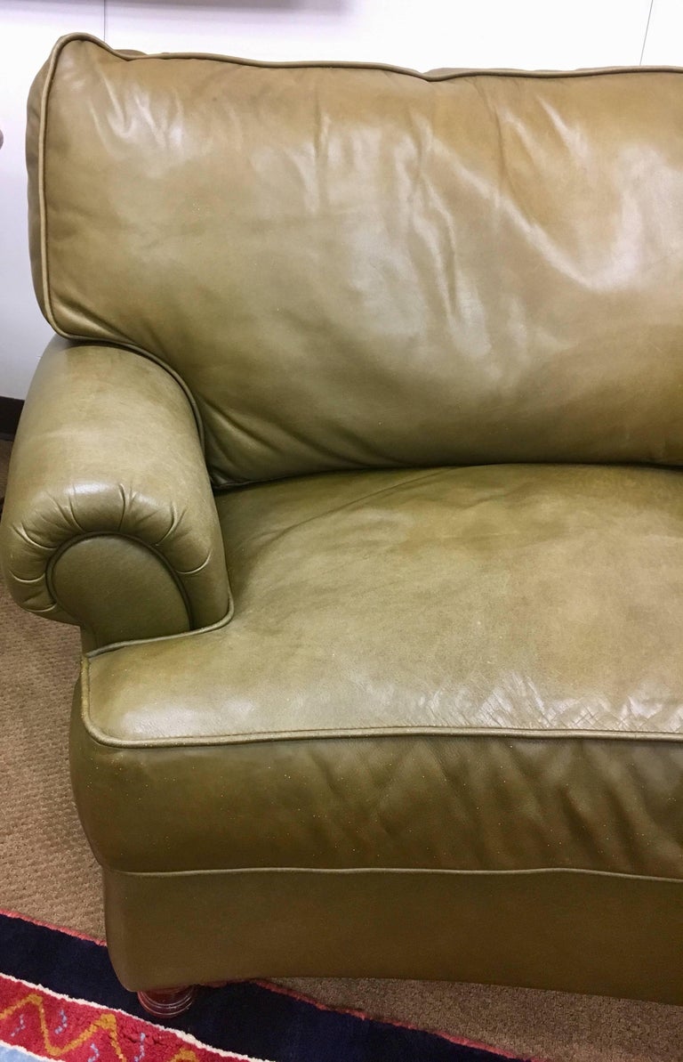 Pair of Matching Curved American Leather Furniture Company Sofas at 1stDibs