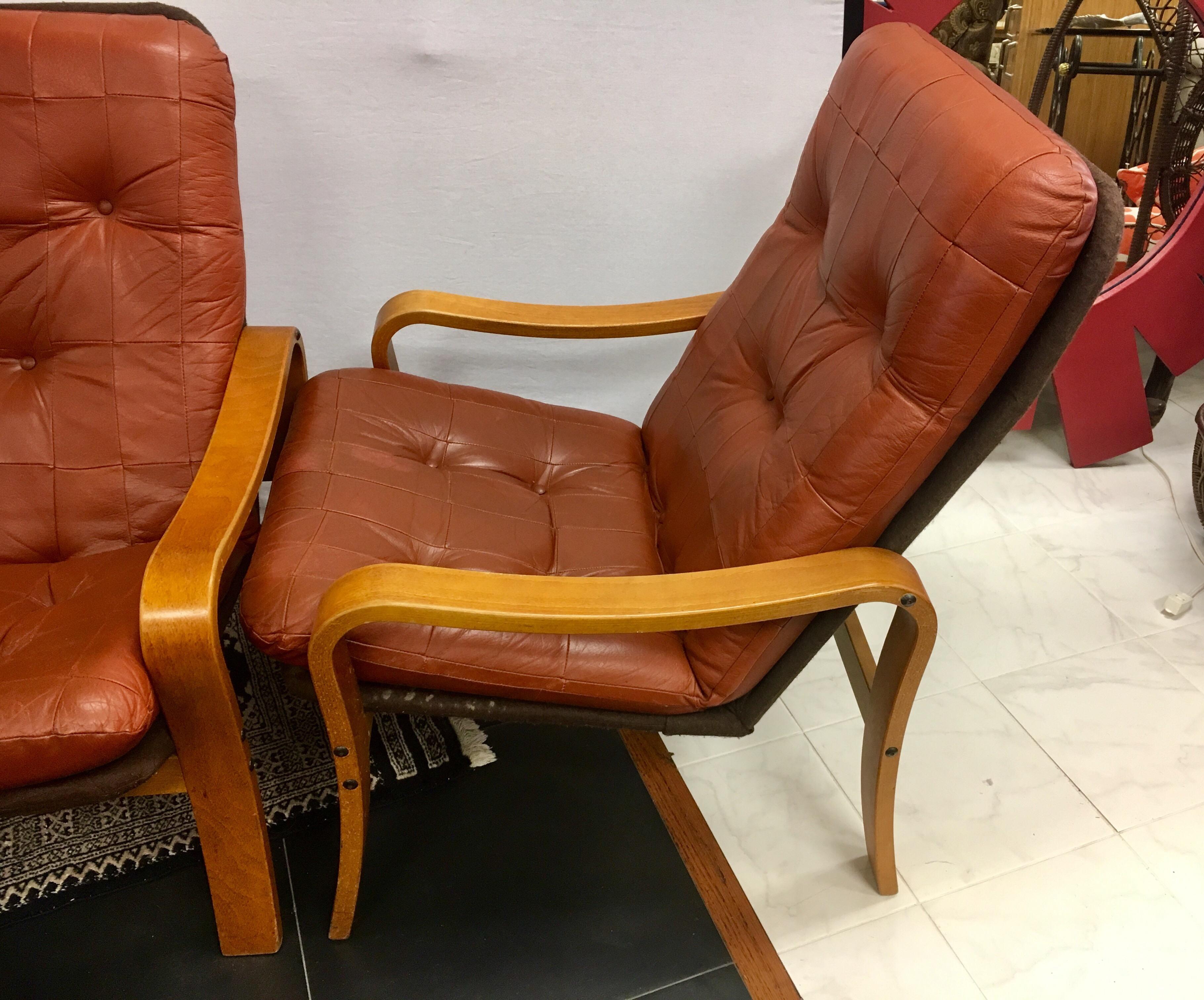 Pair of Danish Modern Teak and Tufted Leather Lounge Chairs 7