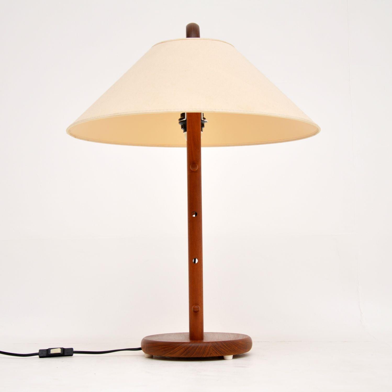 Pair of Matching Danish Vintage Teak Table / Floor Lamps In Good Condition In London, GB