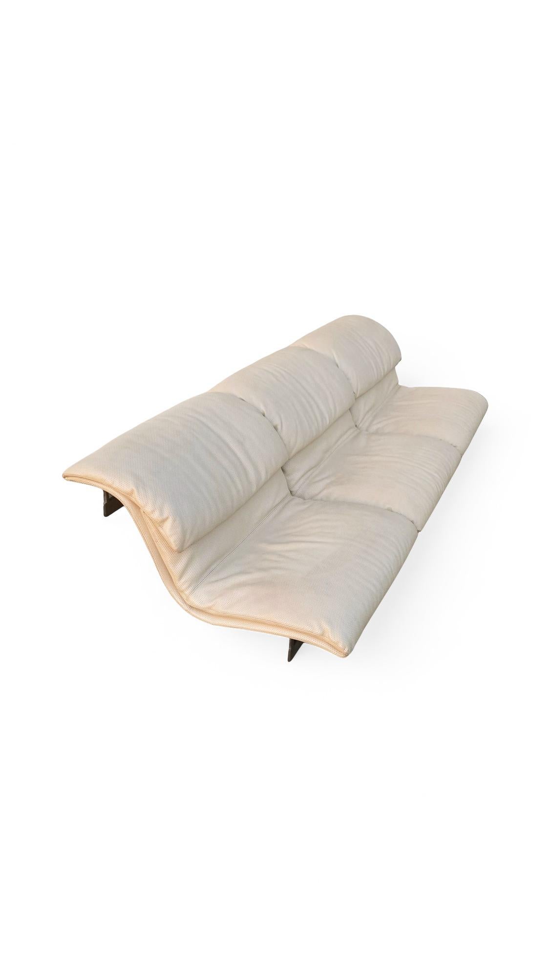 Pair of Matching Giovanni Offredi for Saporiti Leather Wave Sofas For Sale 6