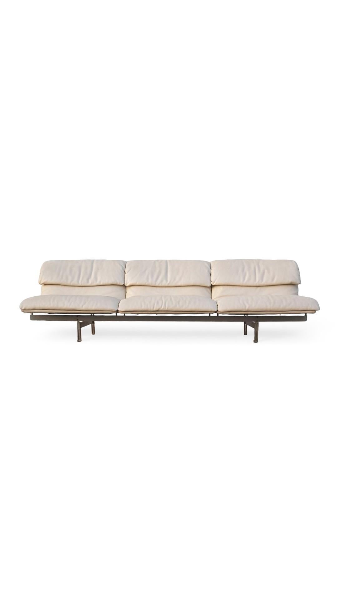Pair of Matching Giovanni Offredi for Saporiti Leather Wave Sofas For Sale 11