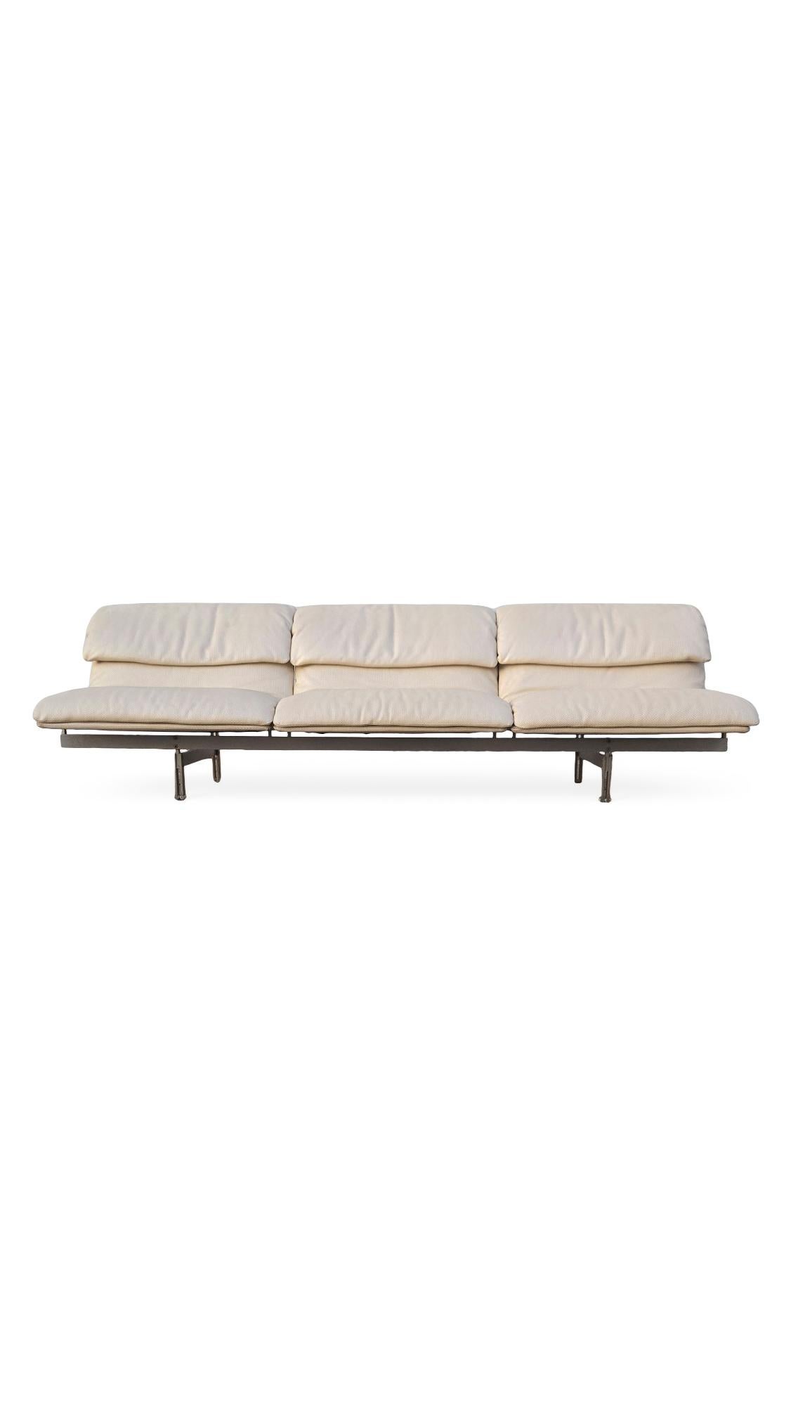 Italian Pair of Matching Giovanni Offredi for Saporiti Leather Wave Sofas For Sale