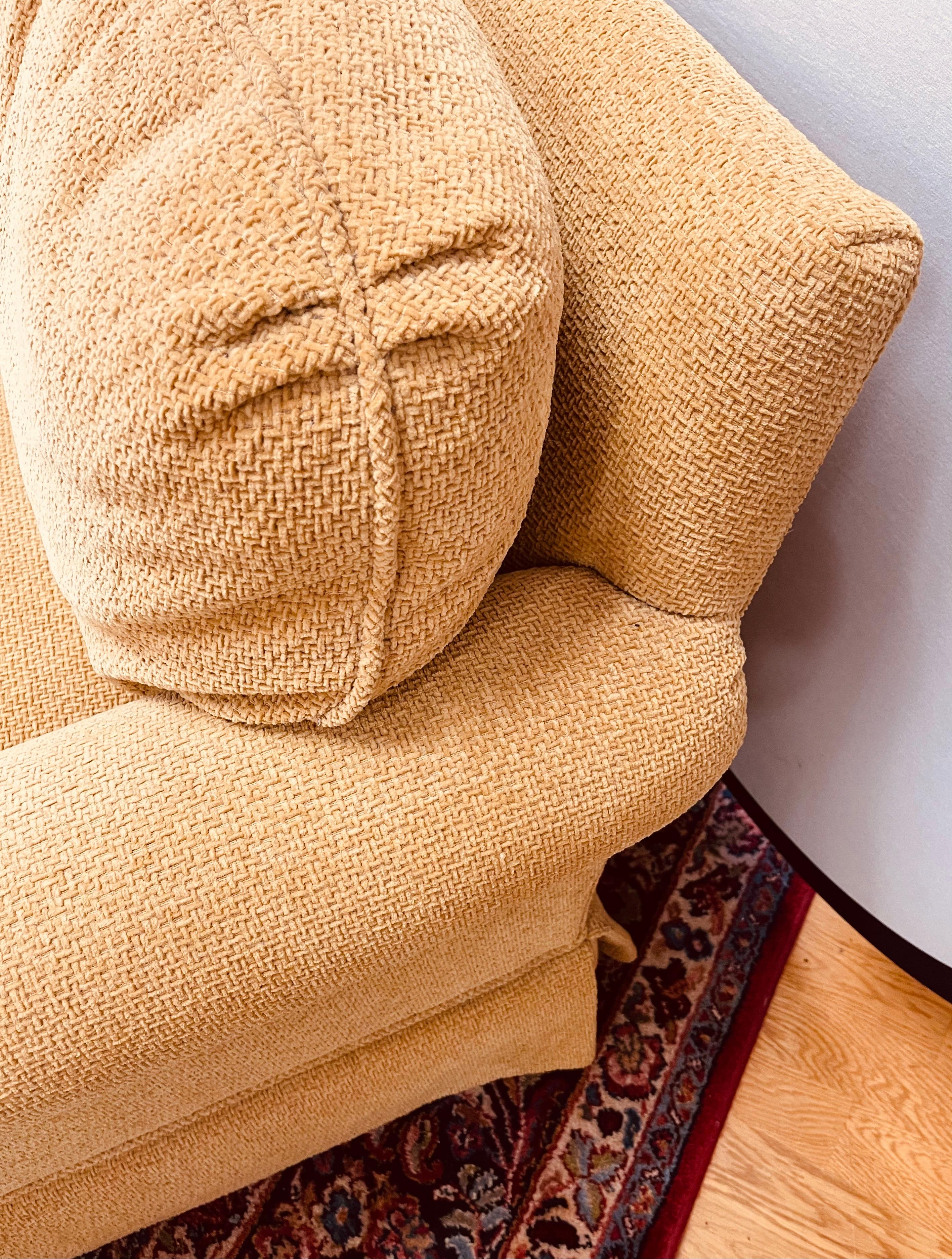 Pair of Matching Large Charles Stewart Swivel Reading Arm Chairs Armchairs In Good Condition In West Hartford, CT