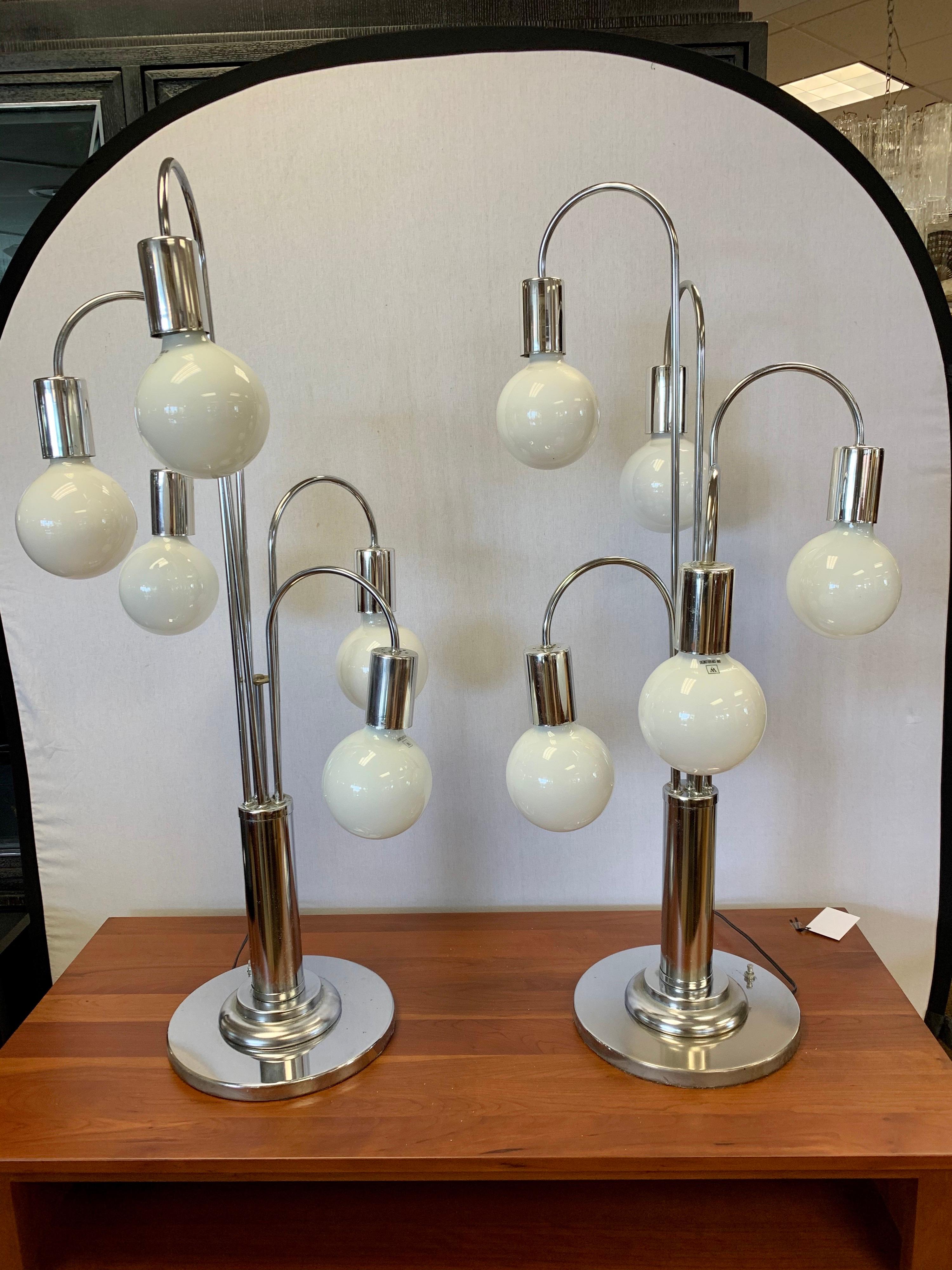 Pair of Matching Laurel Lighting Midcentury Chrome Large Waterfall Lamps In Good Condition In West Hartford, CT