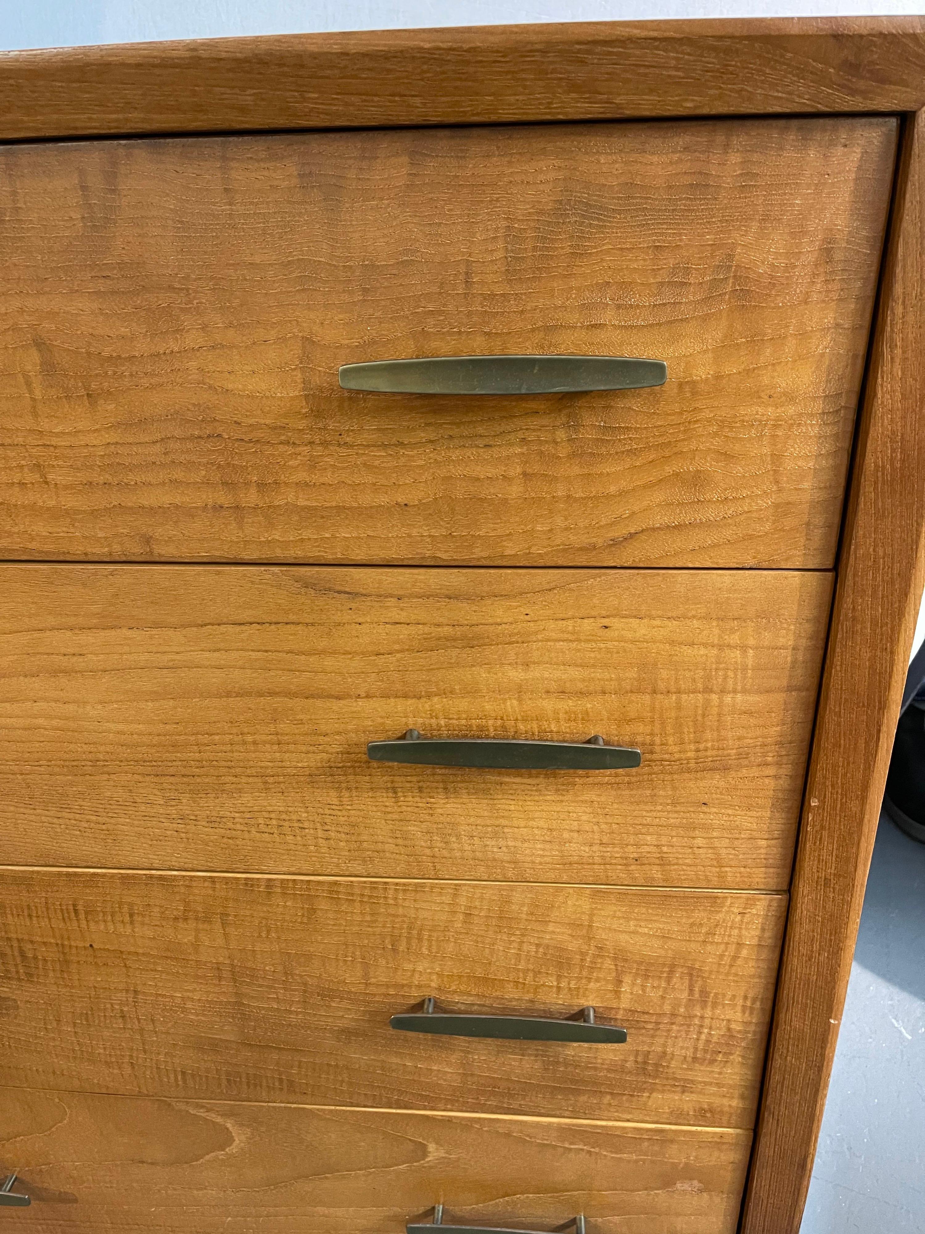 dresser pair