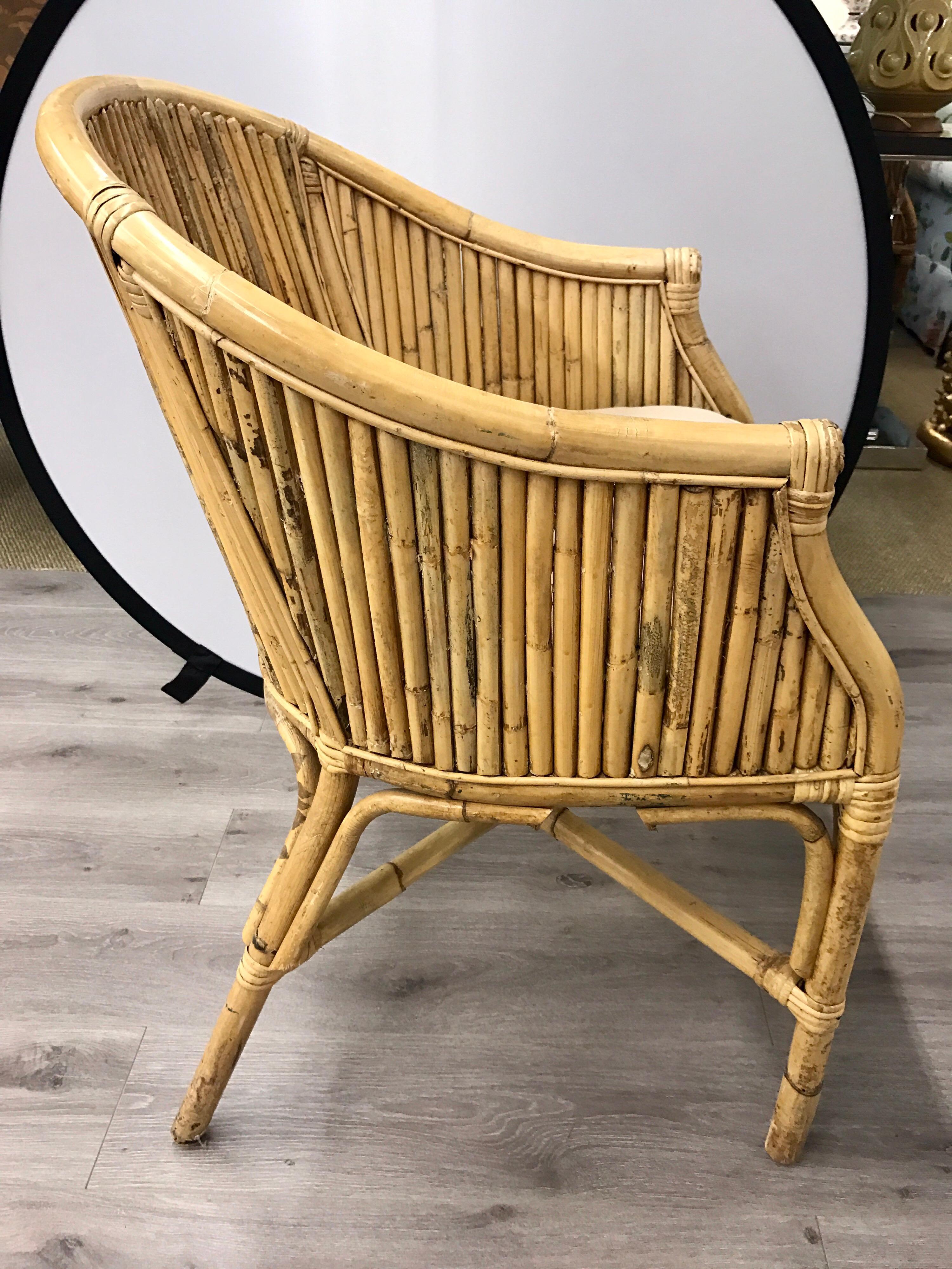 Pair of Matching Midcentury Bamboo Rattan Barrel Back Armchairs In Excellent Condition In West Hartford, CT