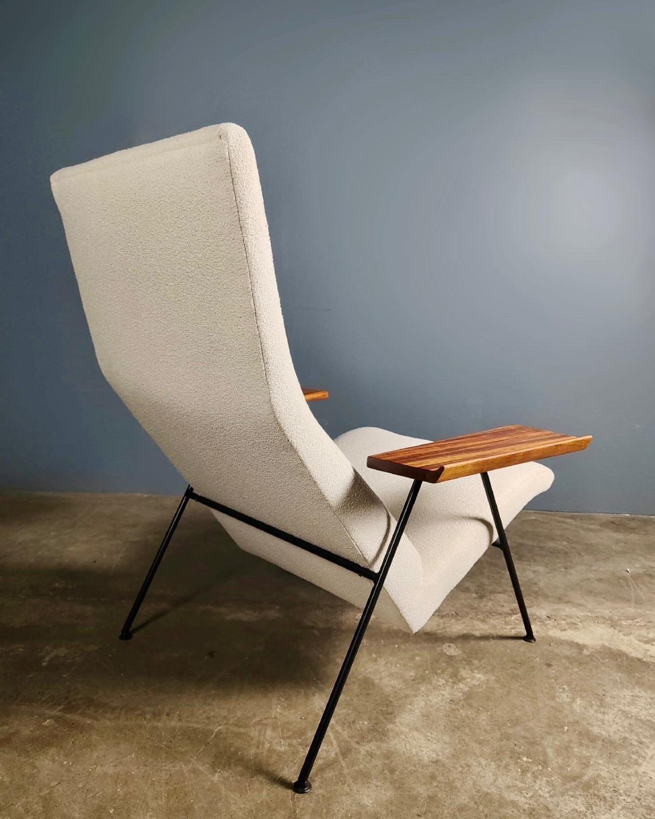 Steel Pair Of Matching Robin Day For Hille 1952 Reclining Lounge Chairs Mid Century