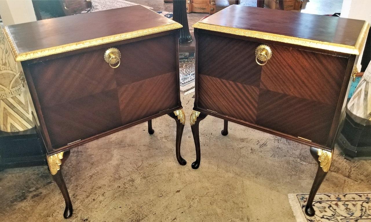 Pair of Matching Side Tables or Nightstands with Gilt Accents In Good Condition In Dallas, TX