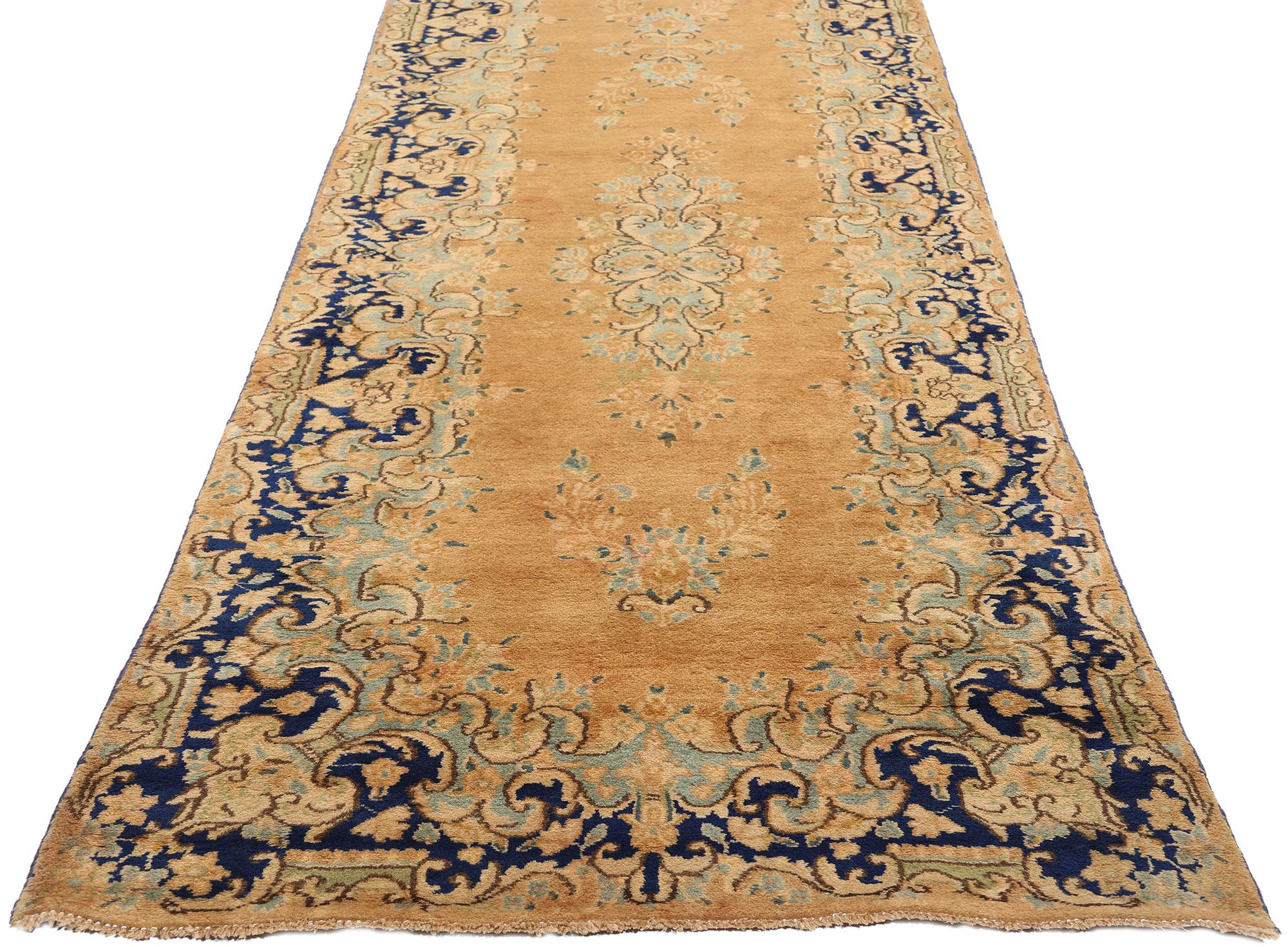 Paar zusammenpassende Vintage Persian Kerman Teppich Teppich Läufer (Persisch) im Angebot