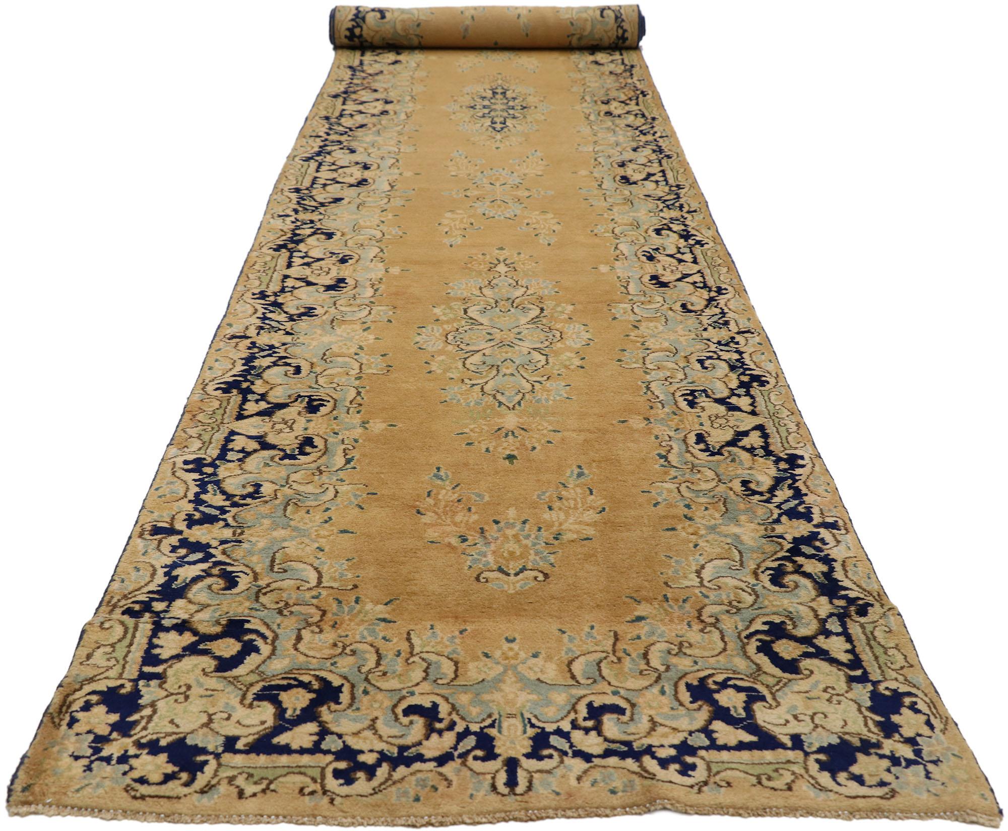 Paar zusammenpassende Vintage Persian Kerman Teppich Teppich Läufer (Persisch) im Angebot