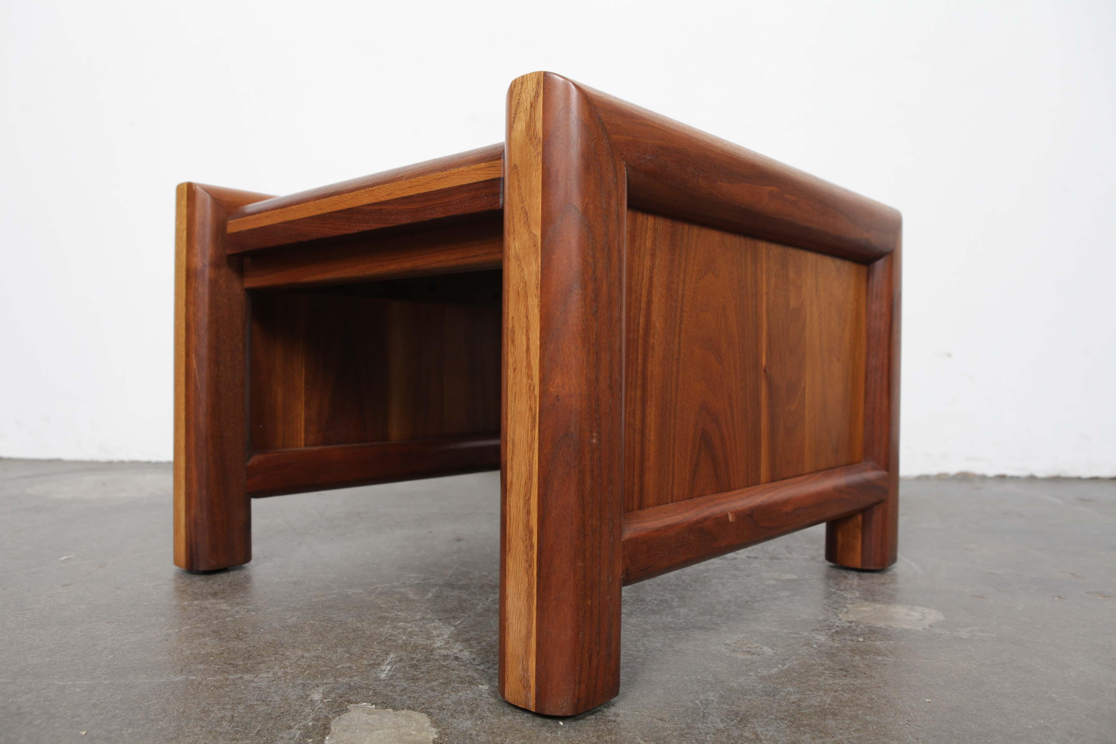 Oiled Pair of Matching Walnut 1970s American End Tables For Sale
