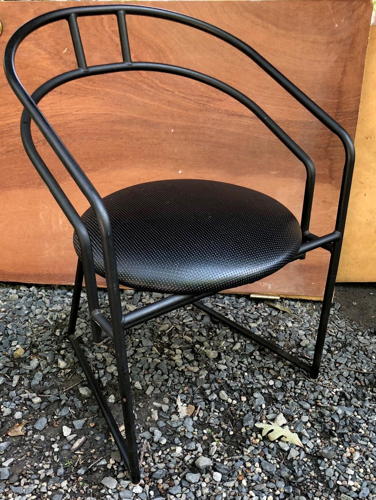 Pair of Matte Powder Coated Metal Side Chairs In Good Condition For Sale In Bronx, NY