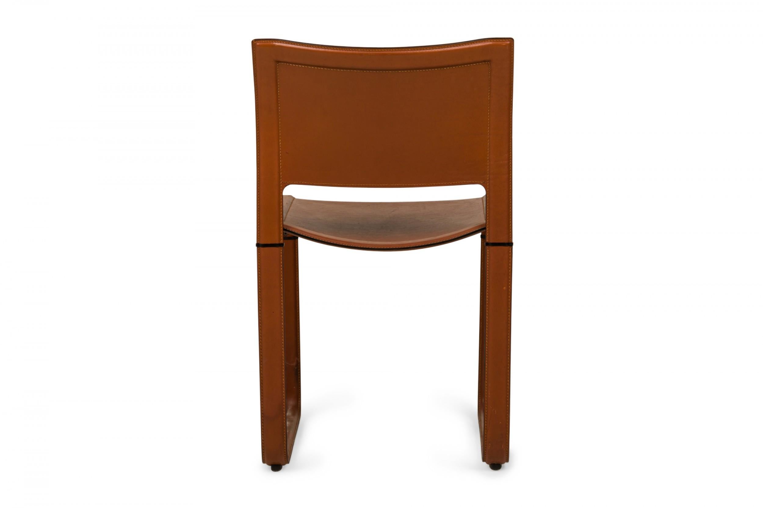 Cuir Paire de chaises d'appoint italiennes Matteo Grassi gainées de cuir Brown en vente