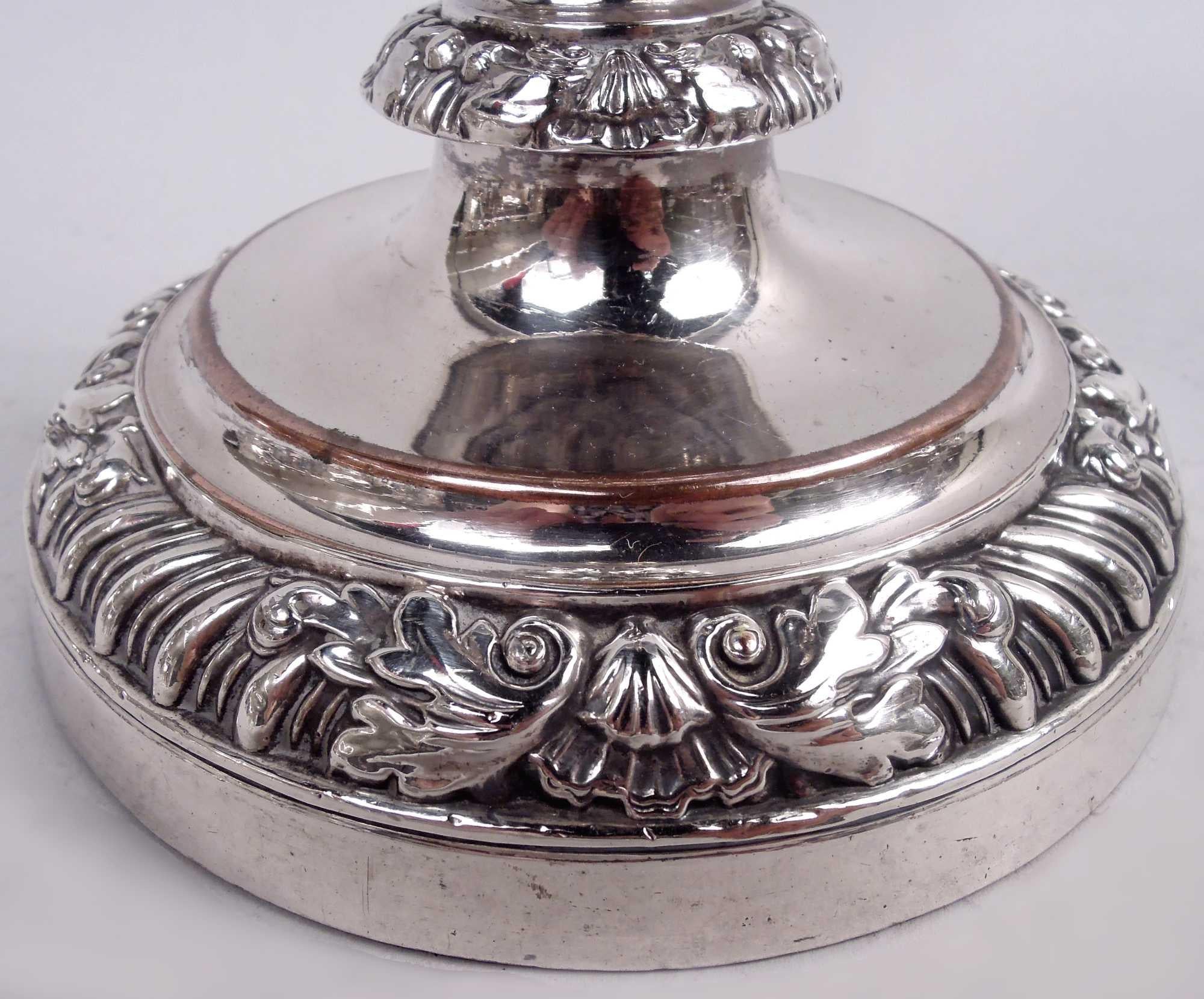 Paar Matthew Boulton Georgian Regency Sheffield Platte Kerzenständer im Angebot 3