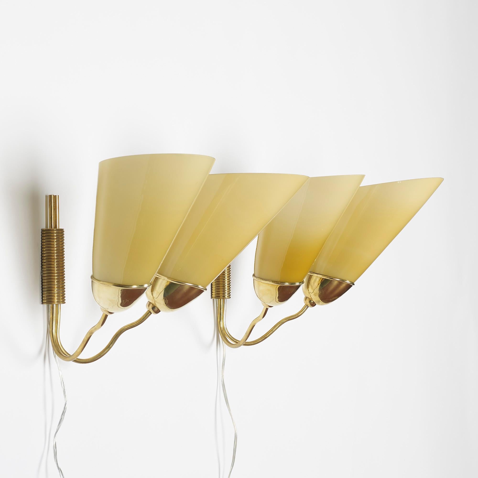 Mid-Century Modern Pair of Mauri Almari Sconces For Sale