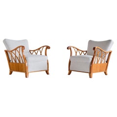 Pair of Maurizio Tempestini Armchairs in Elm and White Bouclé, Italy, 1940s