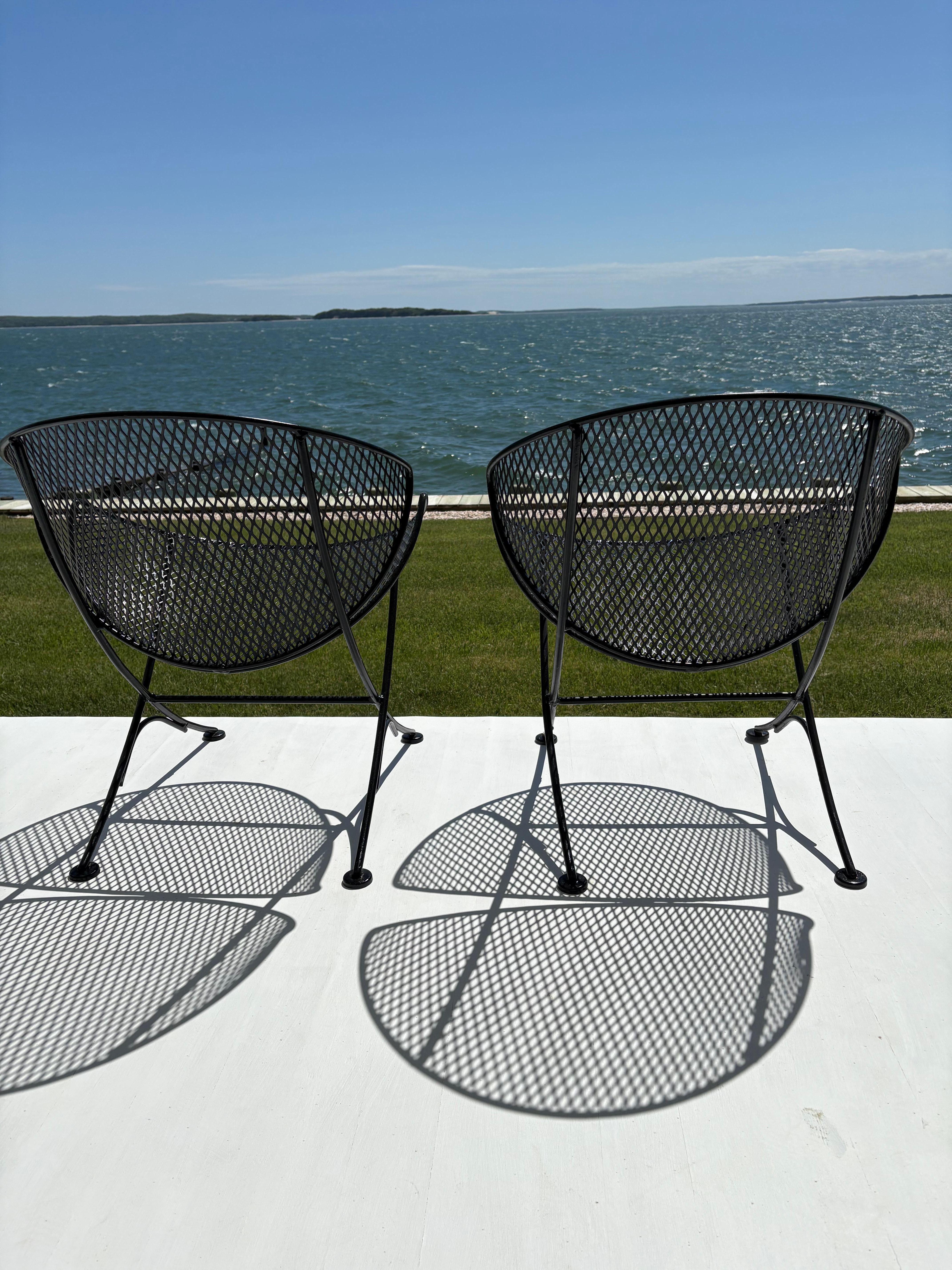 Pair of Maurizio Tempestini “Clamshell “or “Orange Slice” Chairs for Salterini For Sale 2