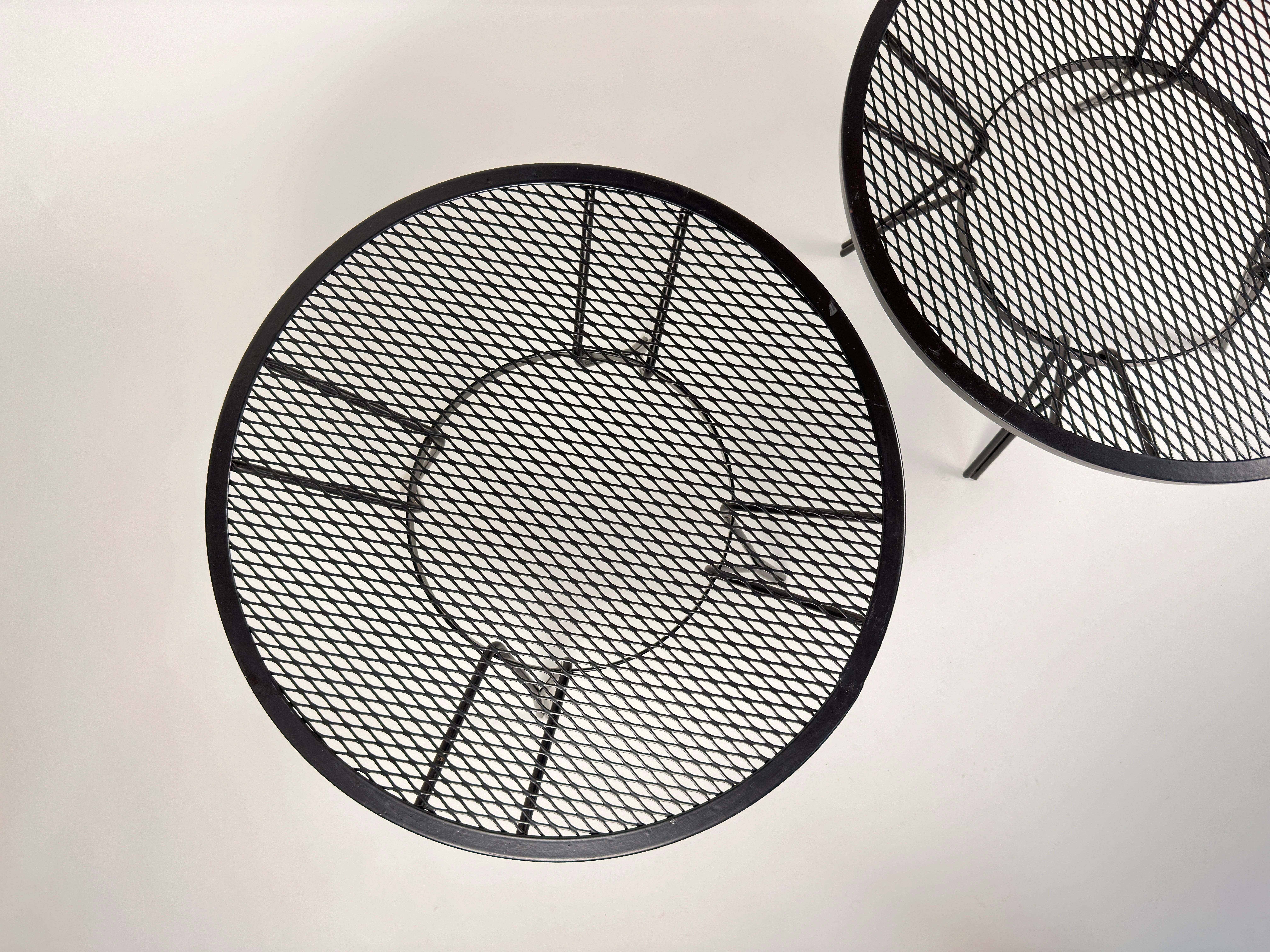 20th Century Pair of Maurizio Tempestini for Salterini “Radar” tables For Sale