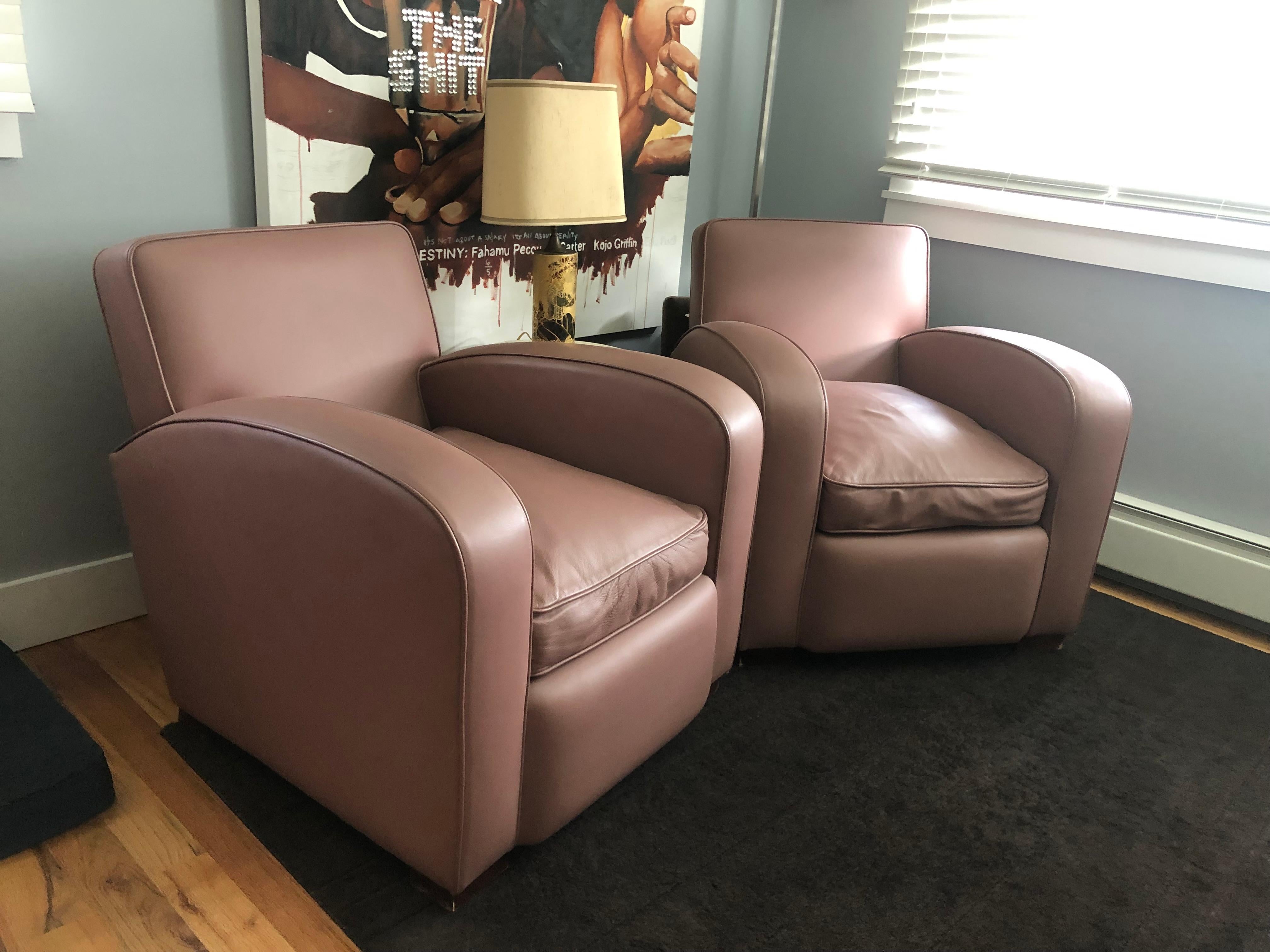 Art déco Paire de fauteuils club en cuir de style The Modernity Art Deco (ensemble de 2) en vente