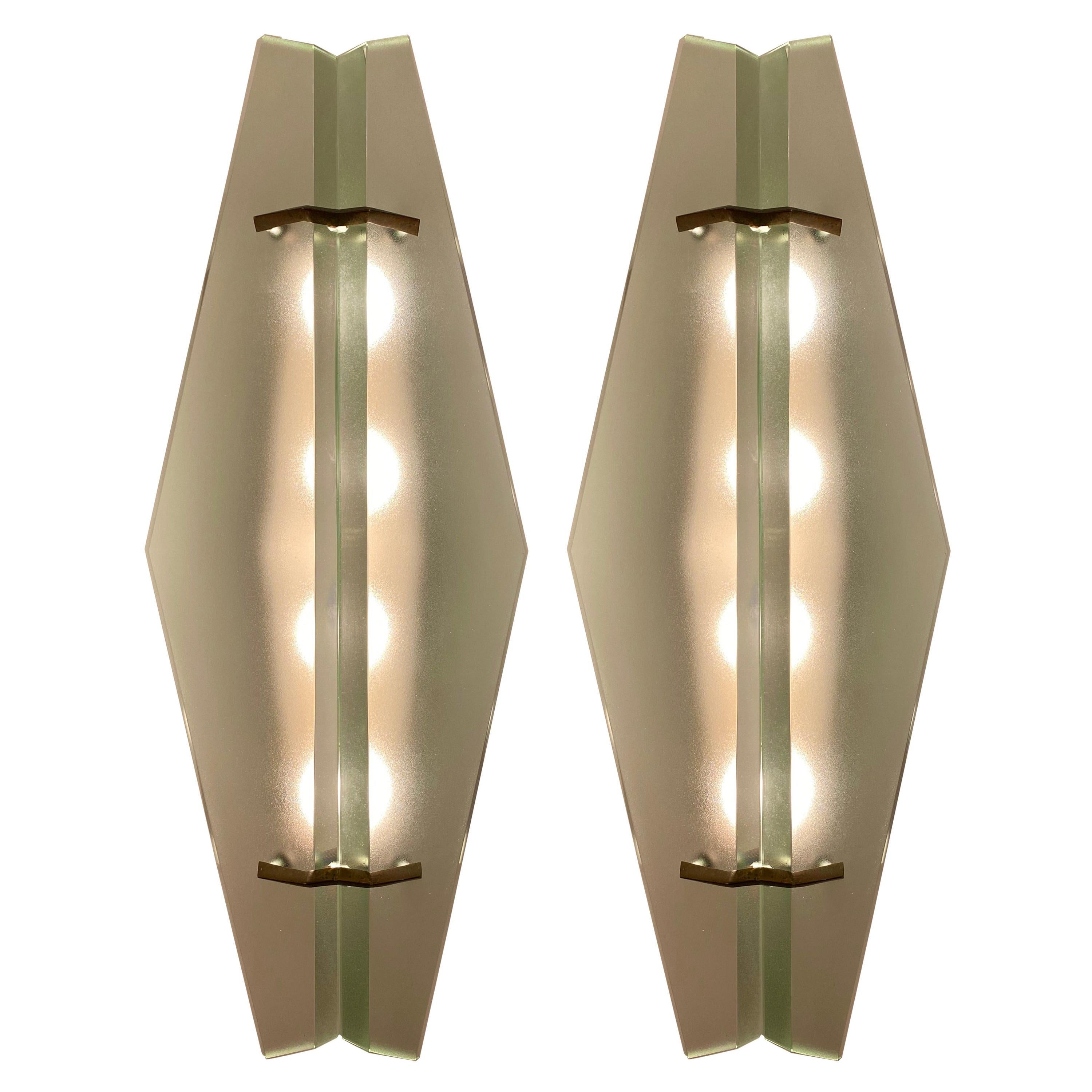 Pair of Max Ingrand '1937' Model Appliques for Fontana Arte, Italy, circa 1960 For Sale