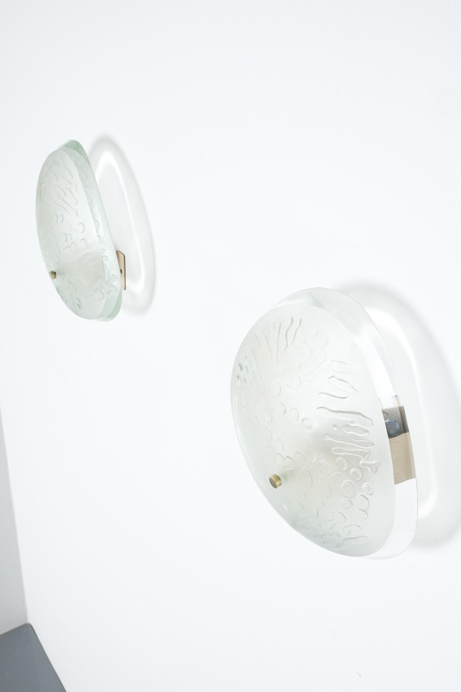 Pair of Max Ingrand for Fontana Arte Thick Glass Sconces, Italy, 1960 11