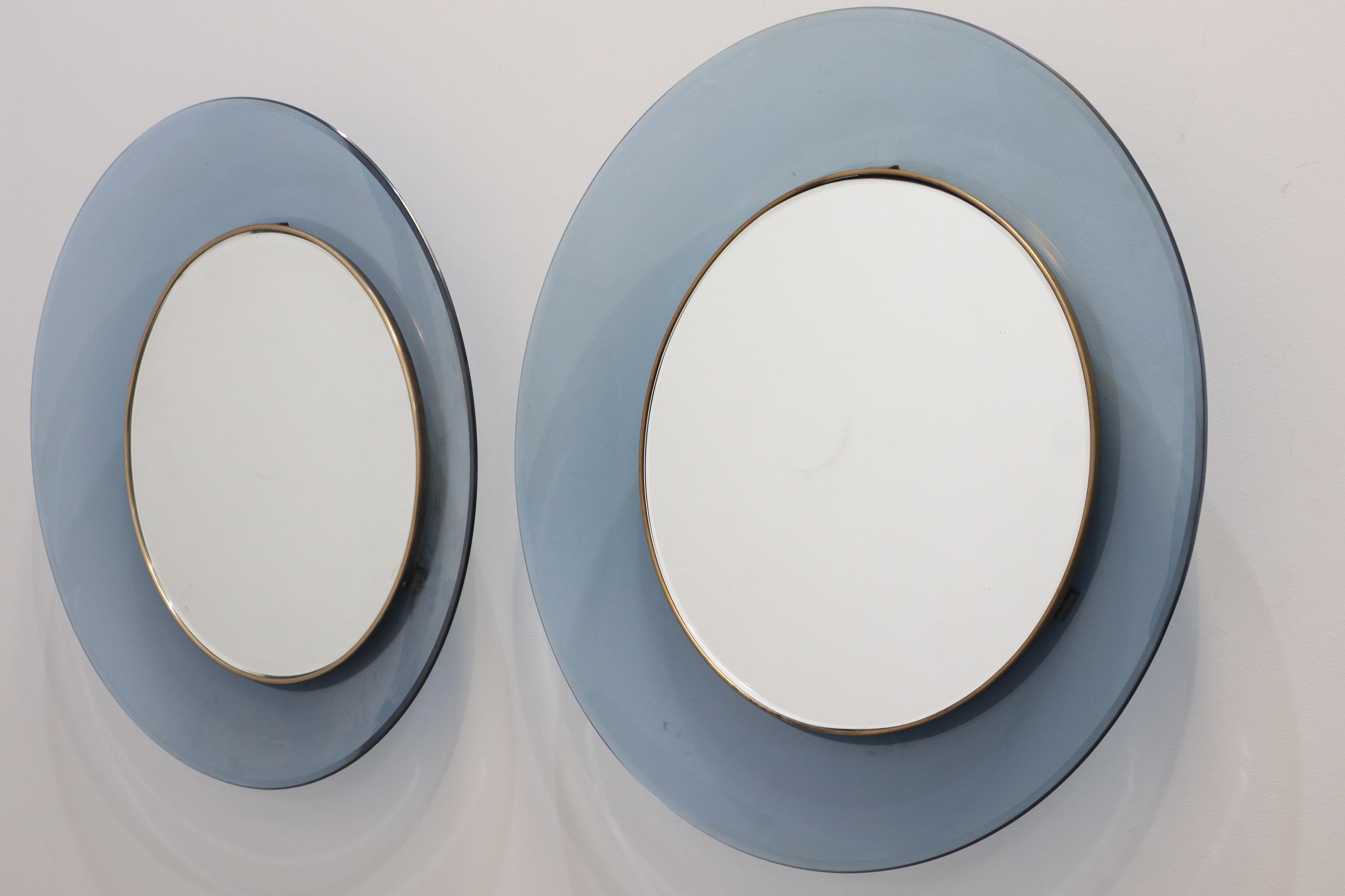 Paar Max Ingrand-Spiegel für Fontana Arte Model 1699 mit blauem Glasrand (Moderne der Mitte des Jahrhunderts) im Angebot