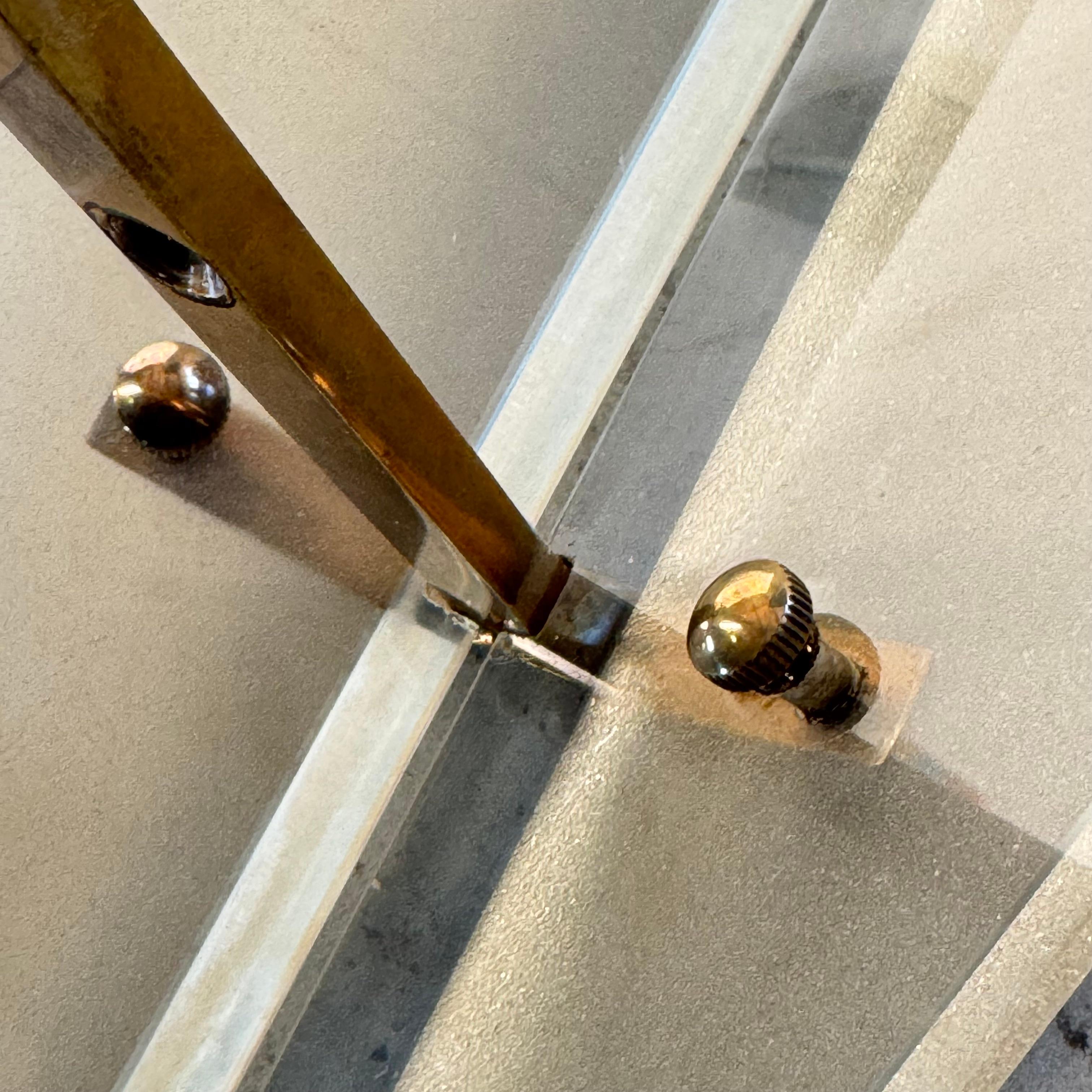 Pair of Max Ingrand Model 1943 Wall Lights in Frosted and Bevelled Glass, 1950s en venta 10