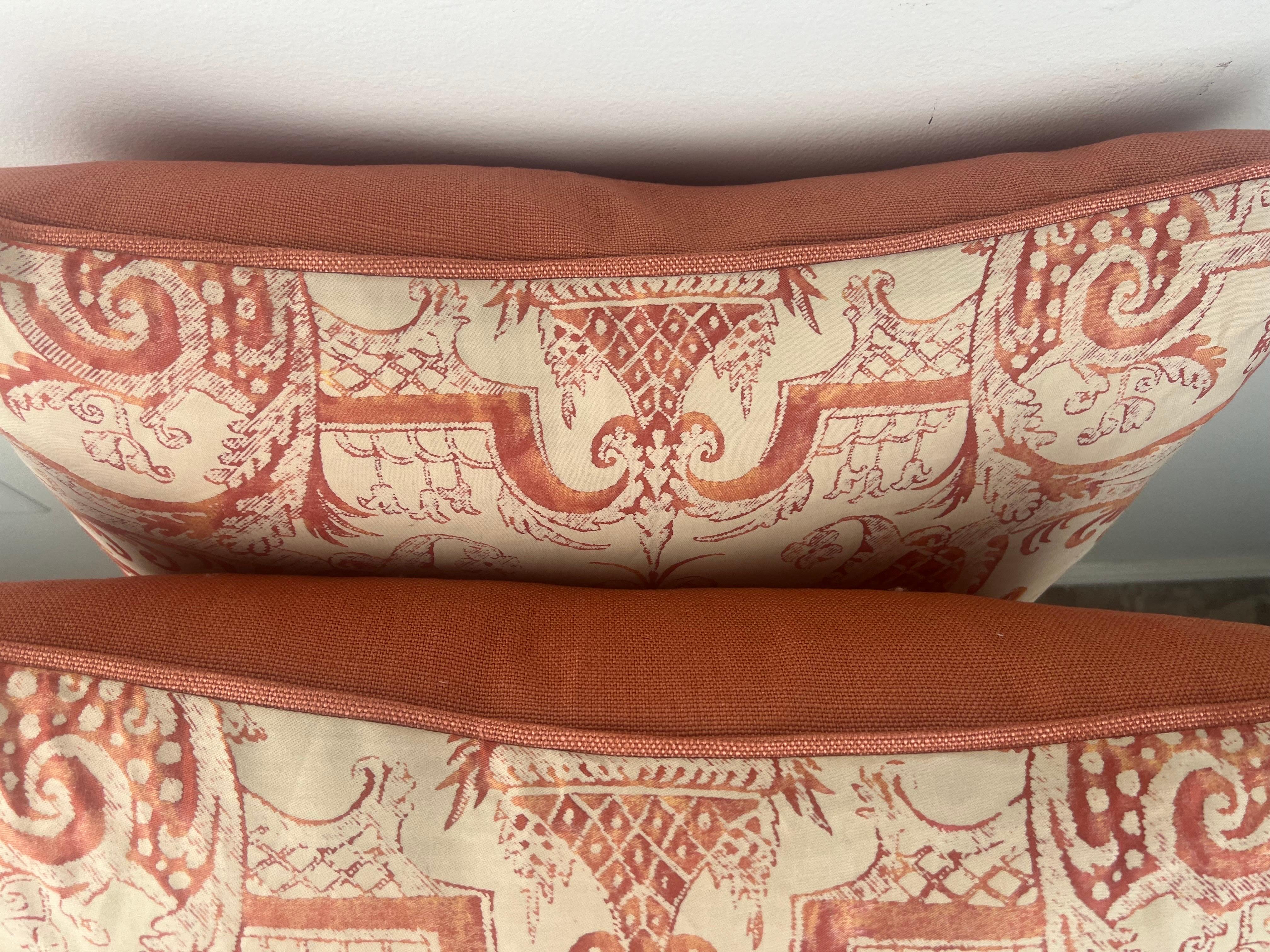Pair of Mazianno Pattern Fortuny Textile Pillows In Excellent Condition For Sale In Los Angeles, CA
