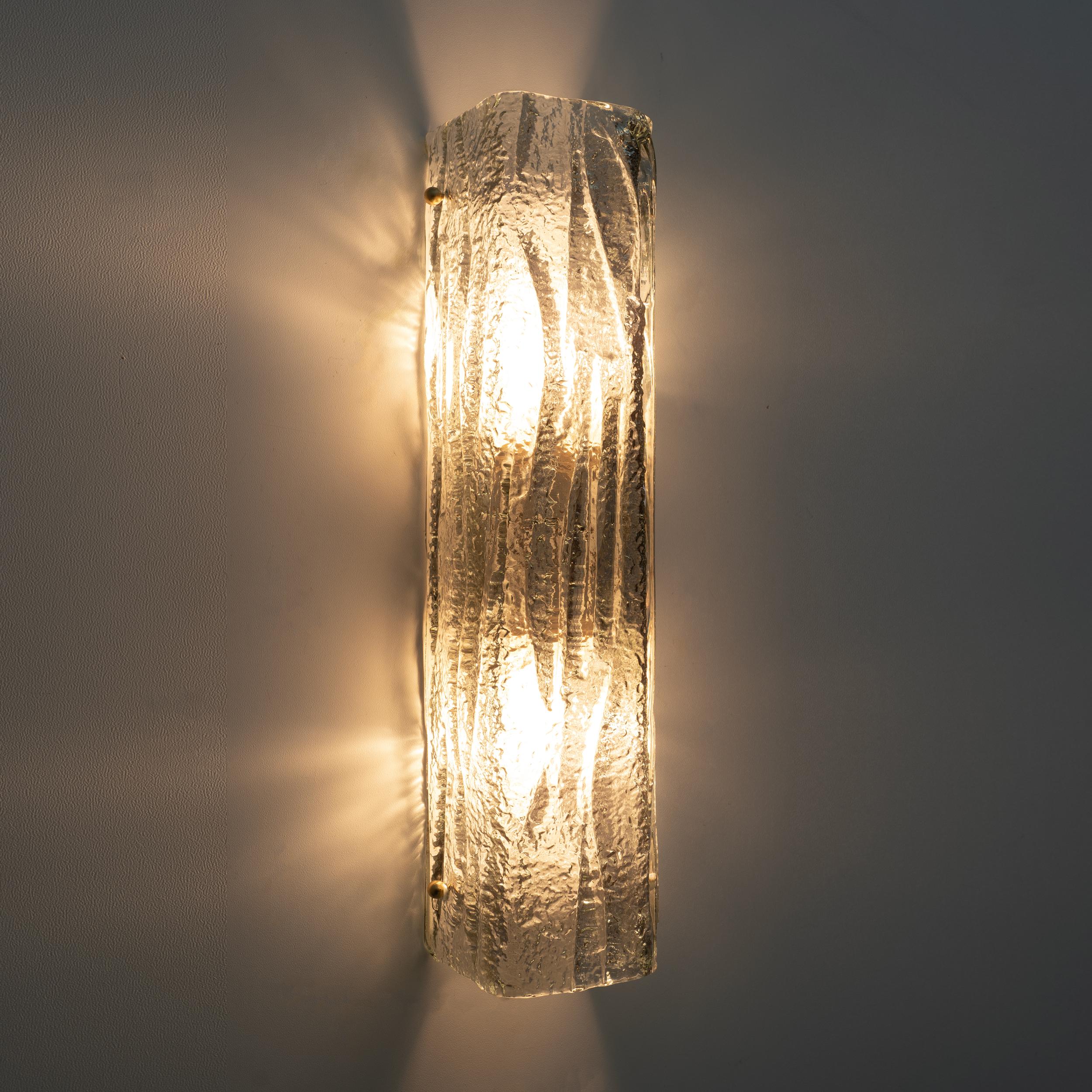 Mid-Century moderno Coppia di lampade in vetro di Murano in stile Mazzega Murano in vendita