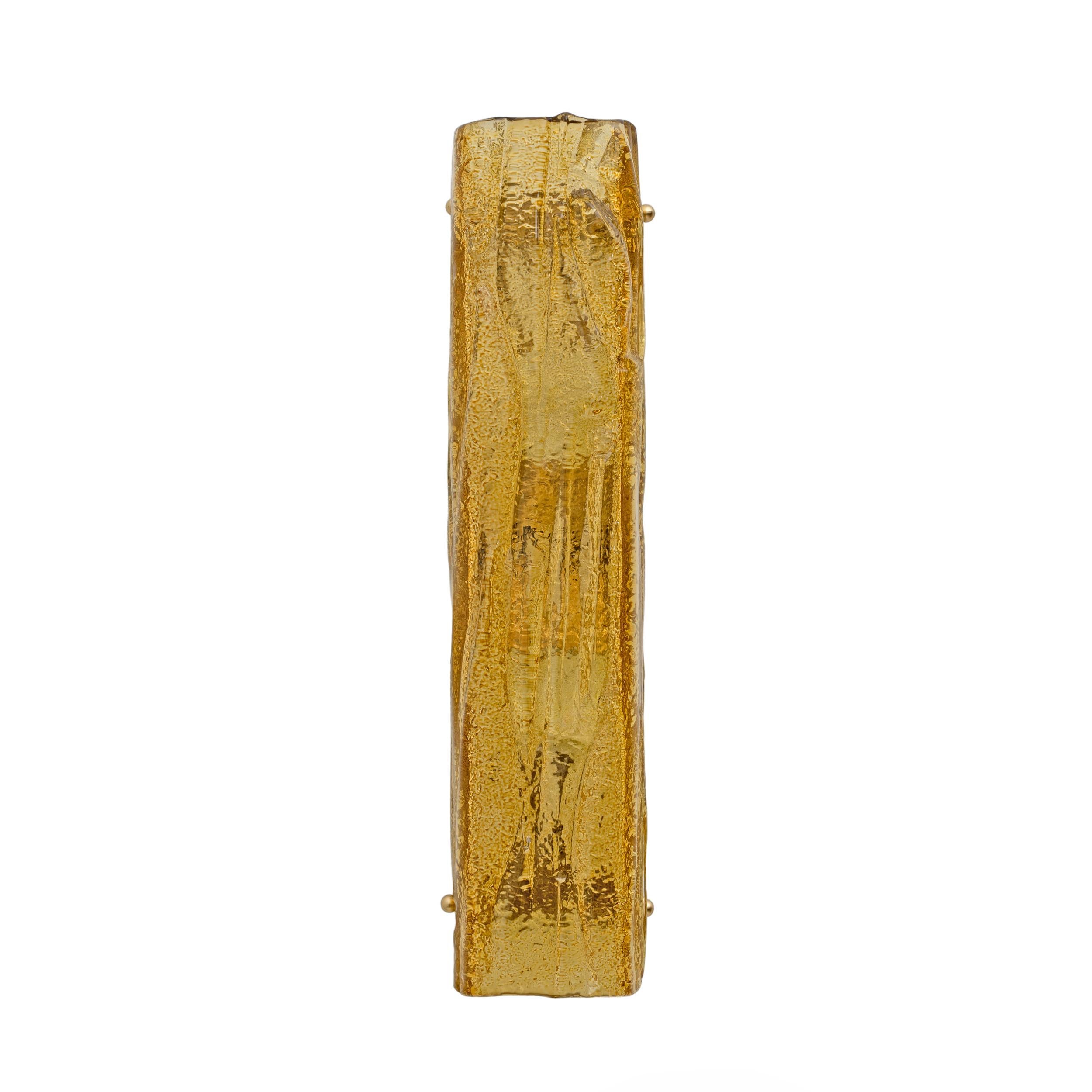 Pair of Mazzega-Style Gold Yellow Murano Glass Sconces In Excellent Condition For Sale In Puglia, Puglia