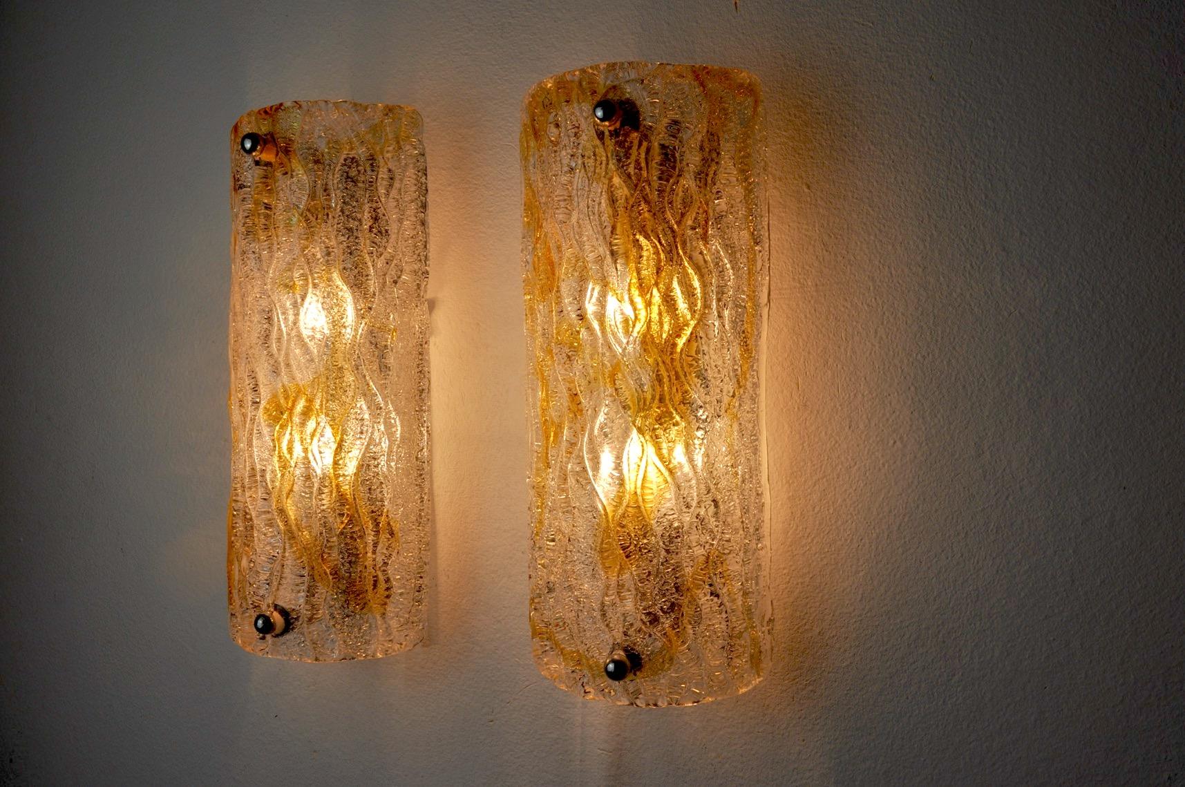 Pair of Mazzega Wall Lamps, Orange Murano Blown Glass, Italy, circa 1960 In Good Condition For Sale In BARCELONA, ES