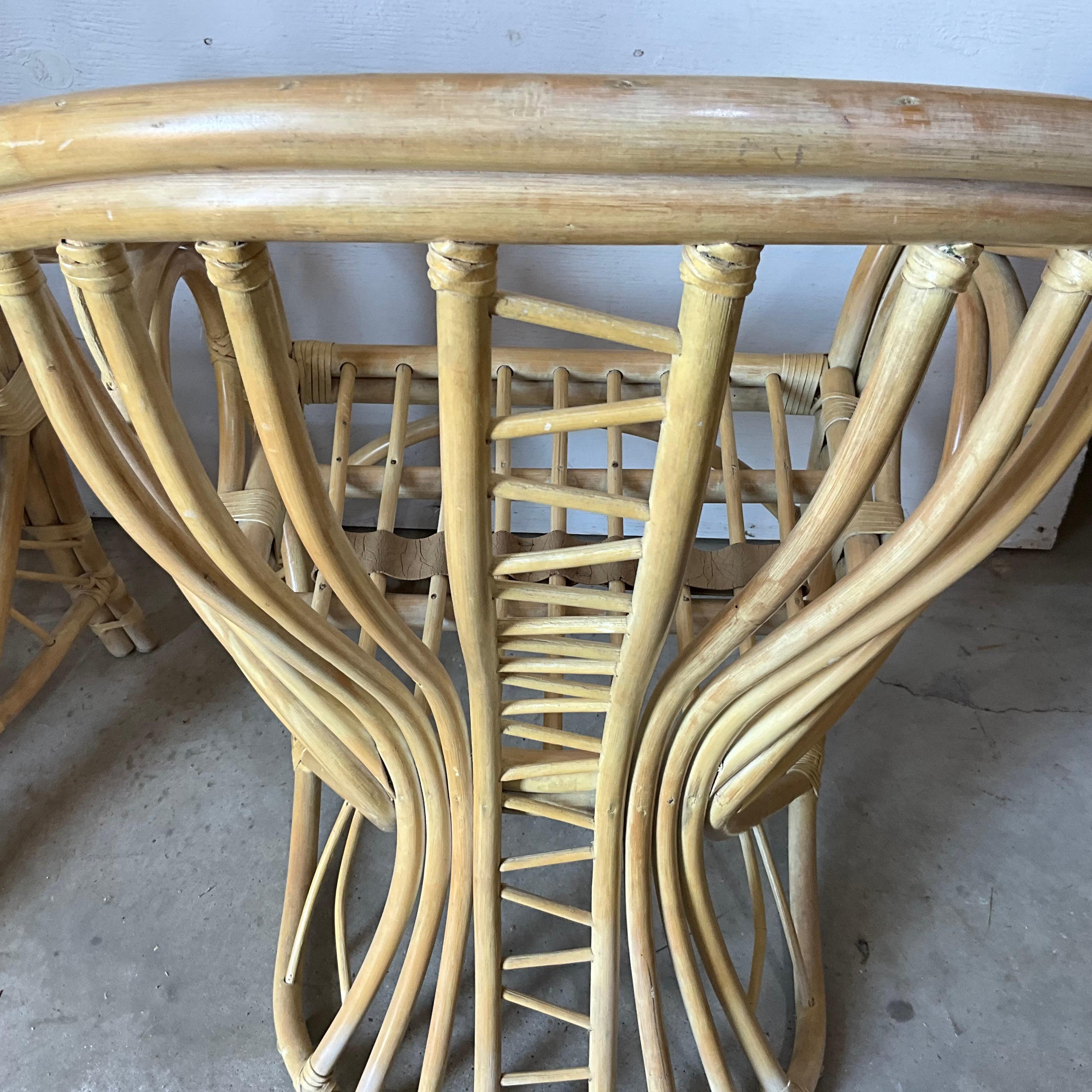 Americano Coppia di sedie da salotto in bambù McGuire, finitura originale, senza cuscini in vendita