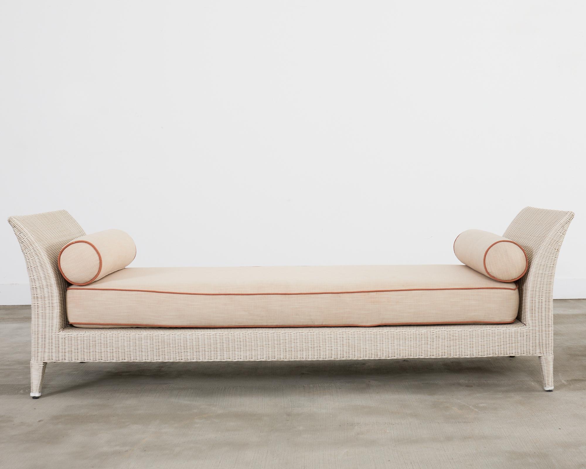 Pareja de Chaise Longue de jardín McGuire Camas de día con banco Tejido en venta