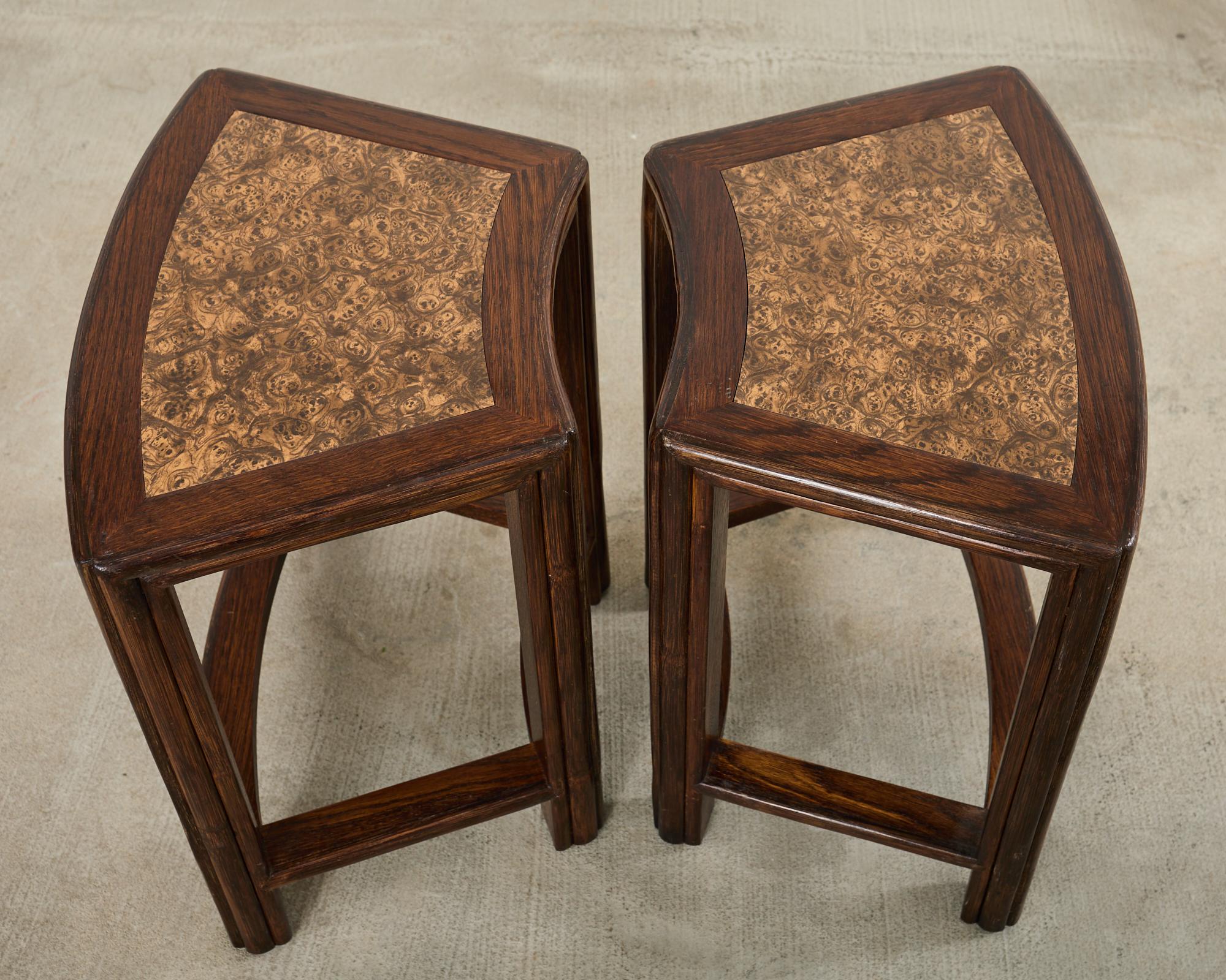 Pair of McGuire Midcentury Oak Demilune Stools en venta 4