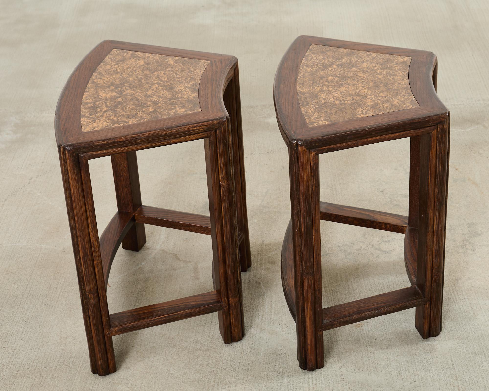 Pair of McGuire Midcentury Oak Demilune Stools Roble en venta