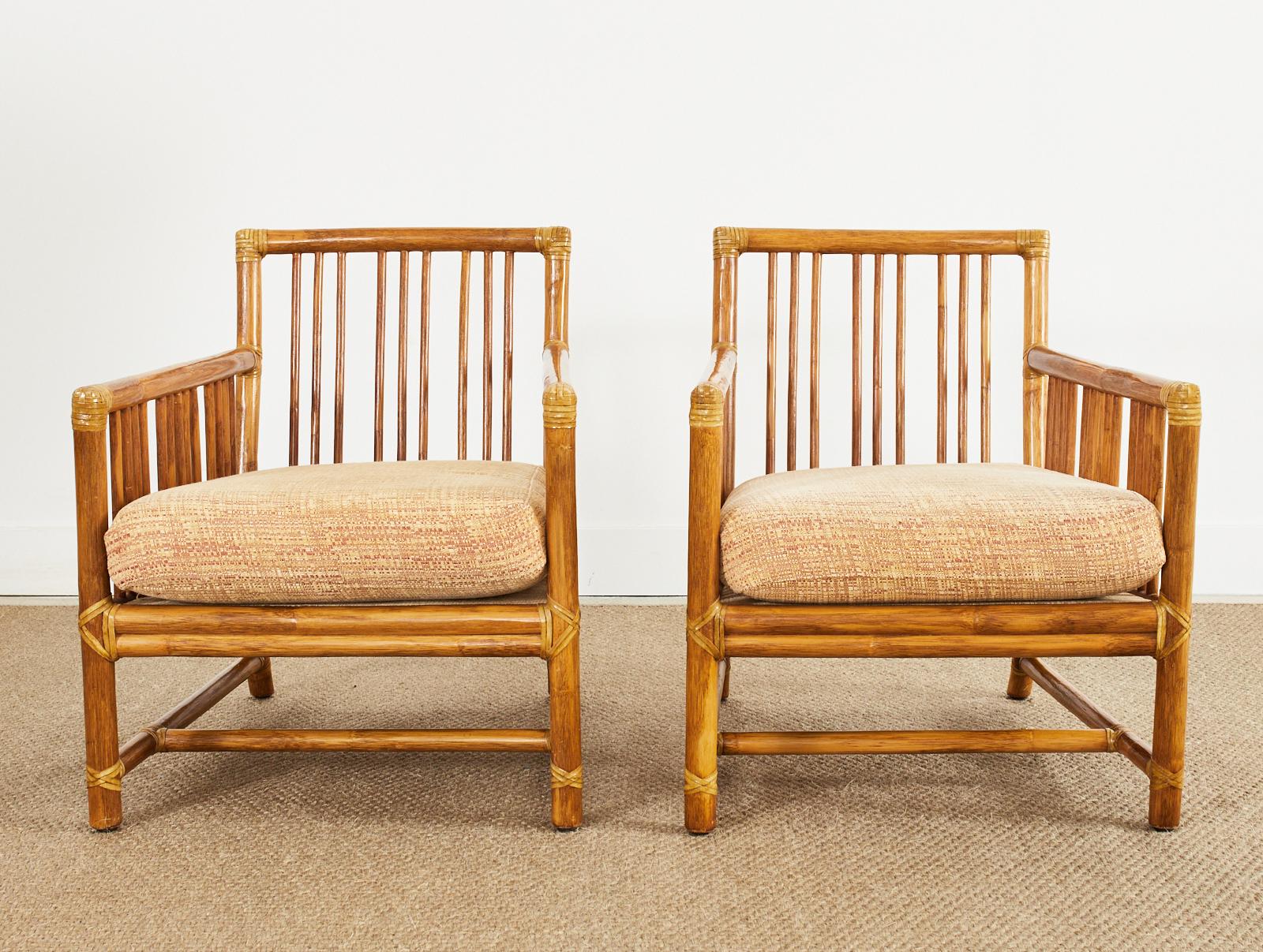 Américain Paire de fauteuils de salon McGuire en rotin organique et moderne en vente