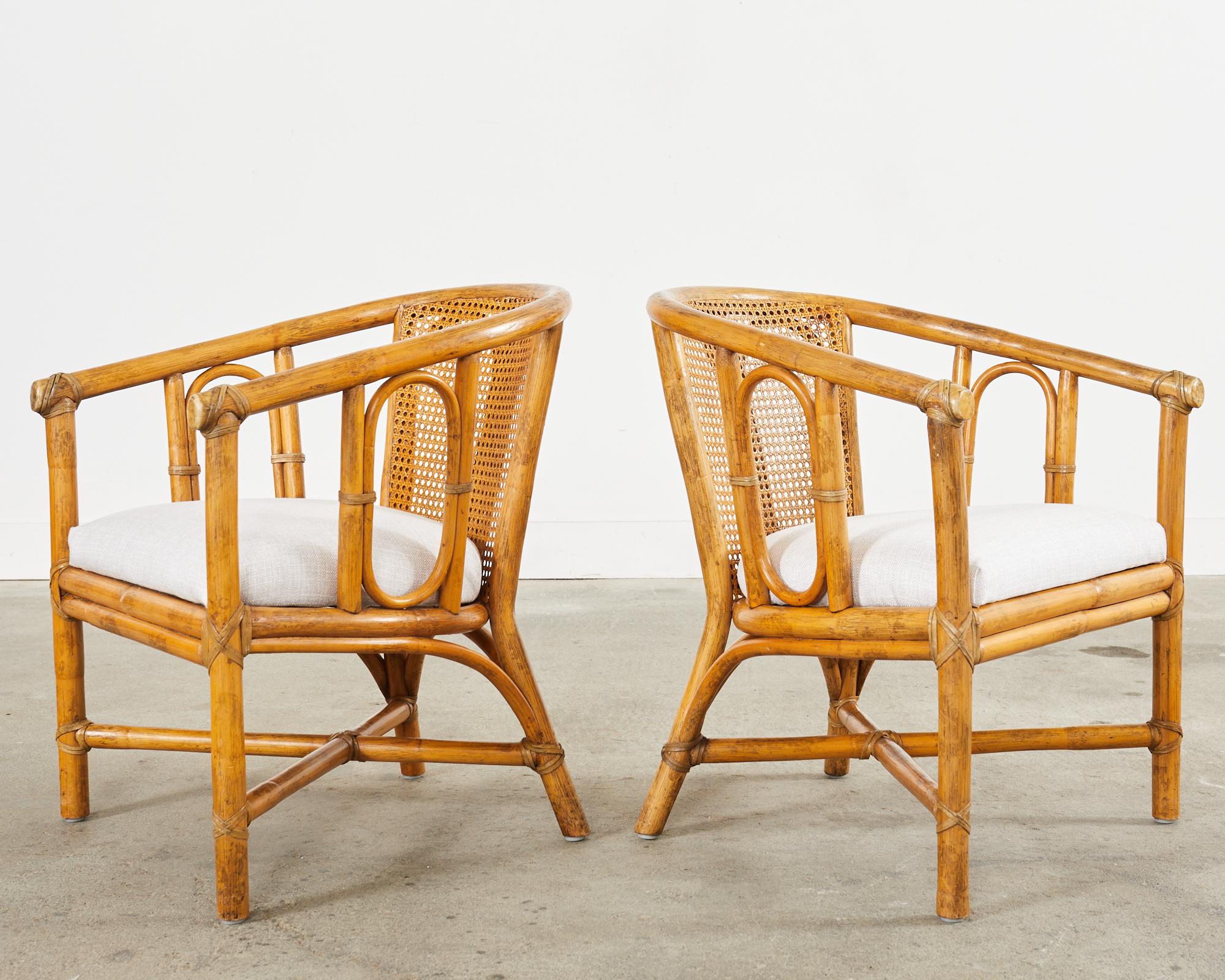 Paar McGuire Organic Modern Style Rattan Cane Barrel Lounge Chairs (amerikanisch) im Angebot