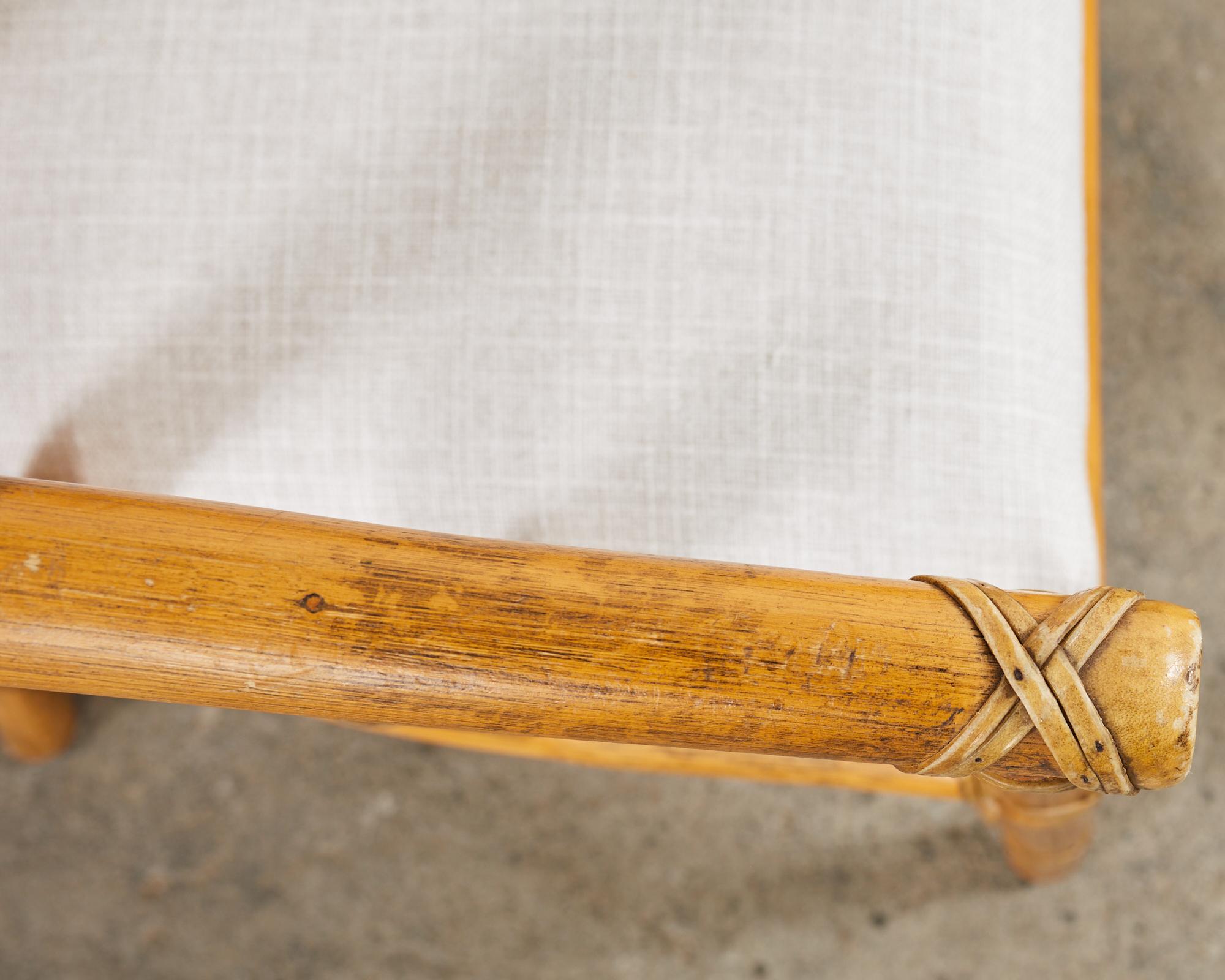 Cuir Paire de chaises longues en rotin Cane Barrel de style Modernity Organic en vente