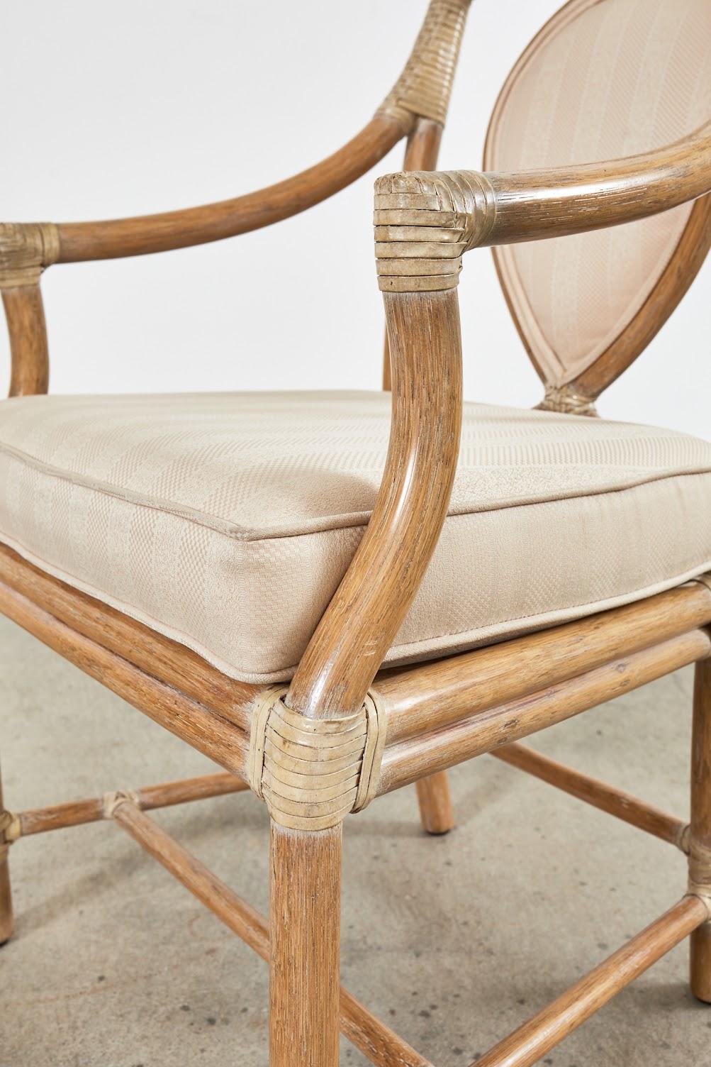 Coppia di poltrone da pranzo Leona Looping in rattan McGuire in vendita 3