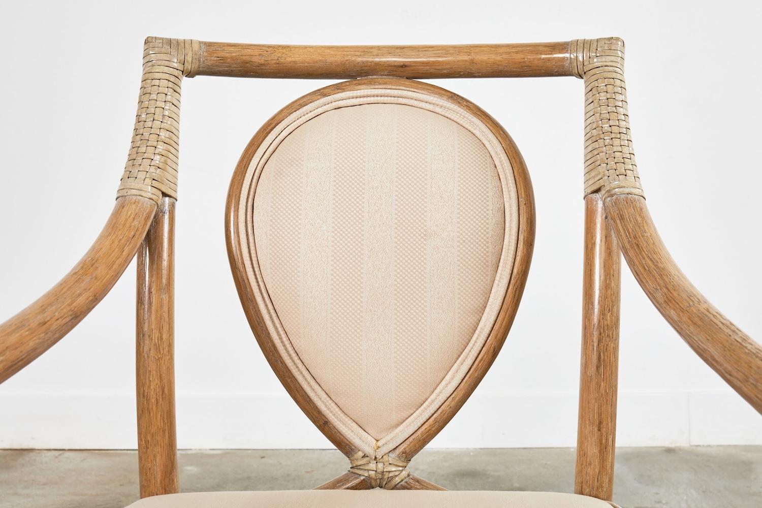 Coppia di poltrone da pranzo Leona Looping in rattan McGuire in vendita 5