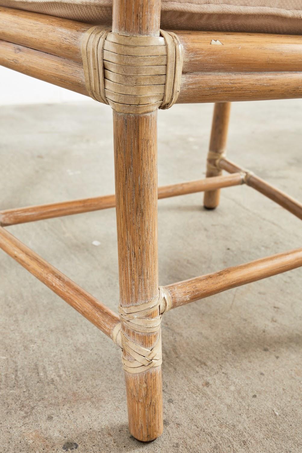 Coppia di poltrone da pranzo Leona Looping in rattan McGuire in vendita 10