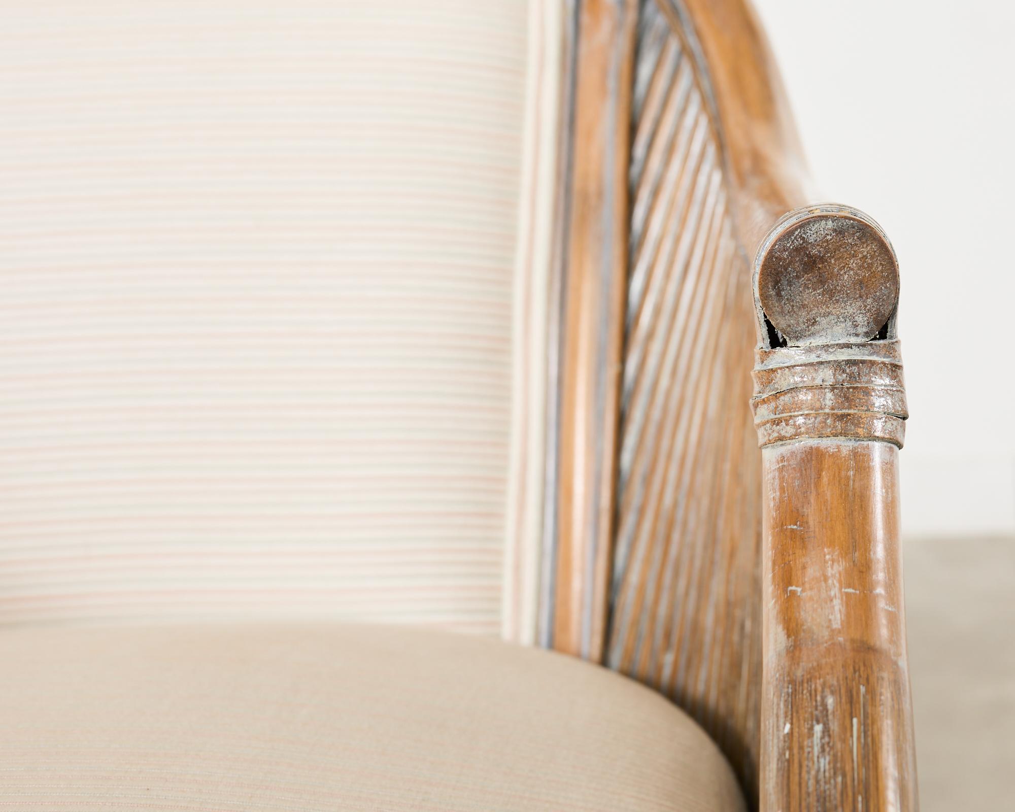 Coppia di sedie a botte in stile McGuire in rattan organico e moderno in vendita 10