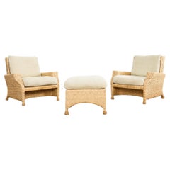 Paire de chaises longues en rotin McGuire et pouf