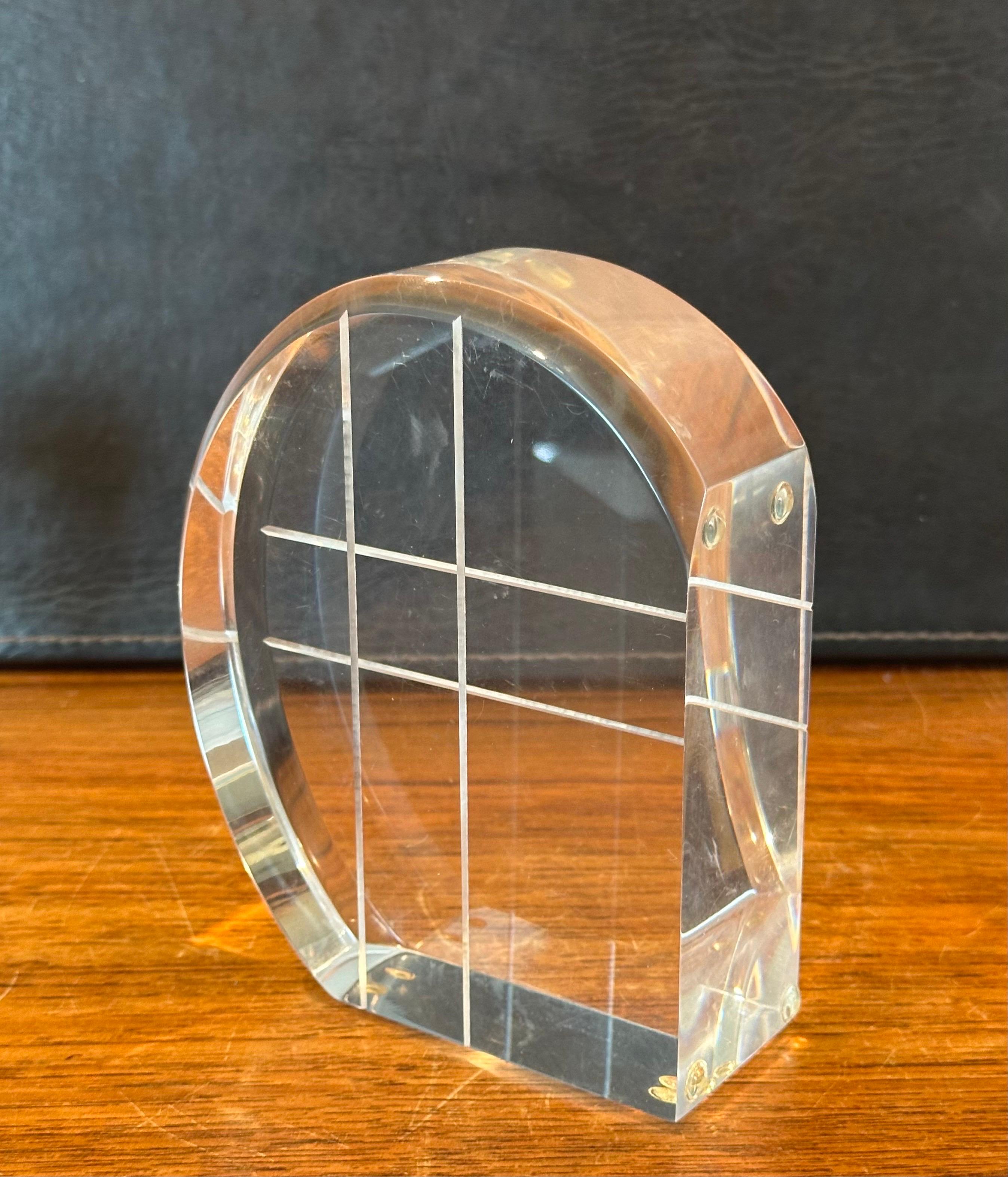 Pair of MCM Arched Lucite Bookends in the Style of Herb Ritts For Sale 5