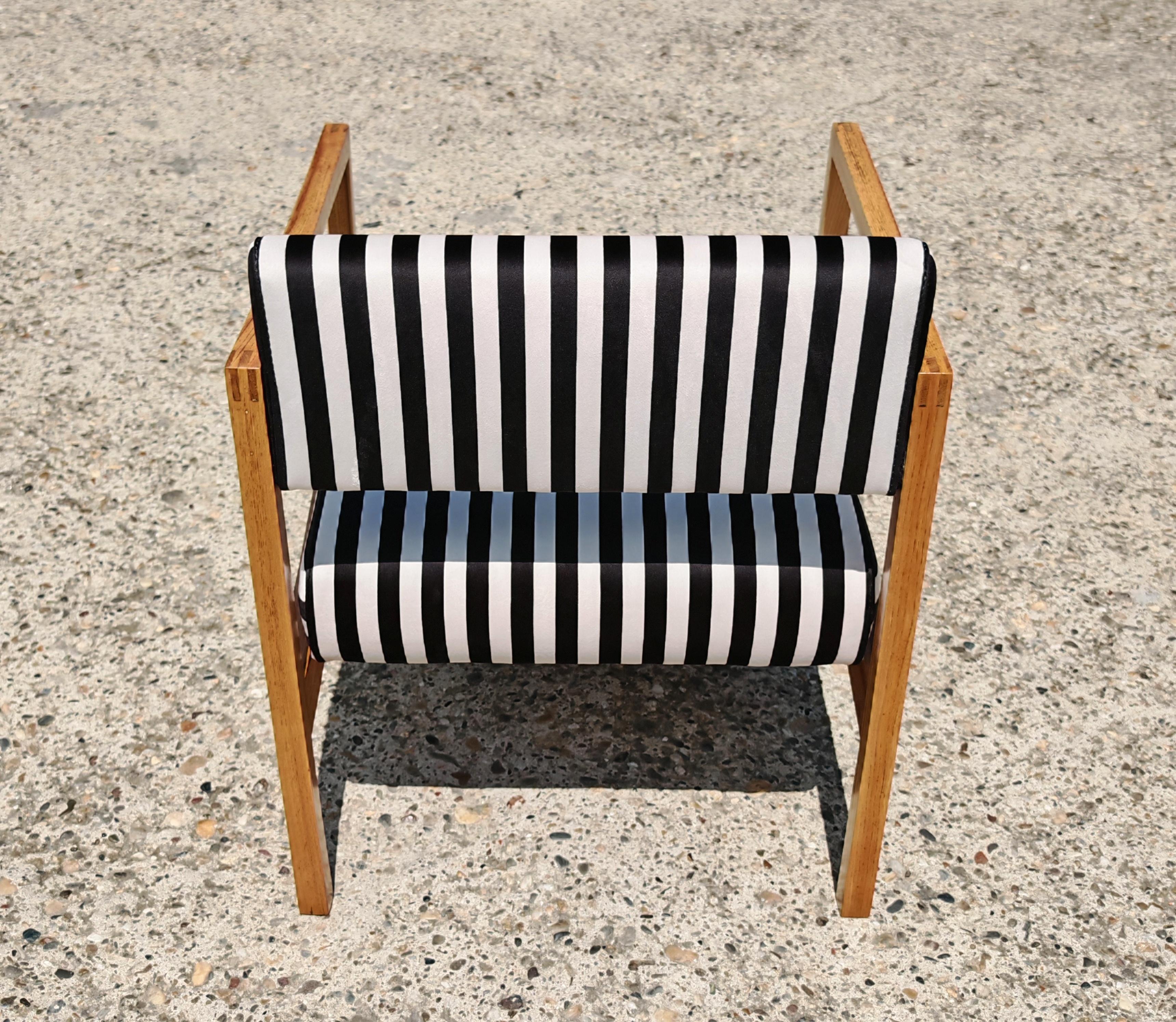 Pair of MCM Armchairs in solid Ash designed by Bernardo Bernardi, Yugoslavia For Sale 2