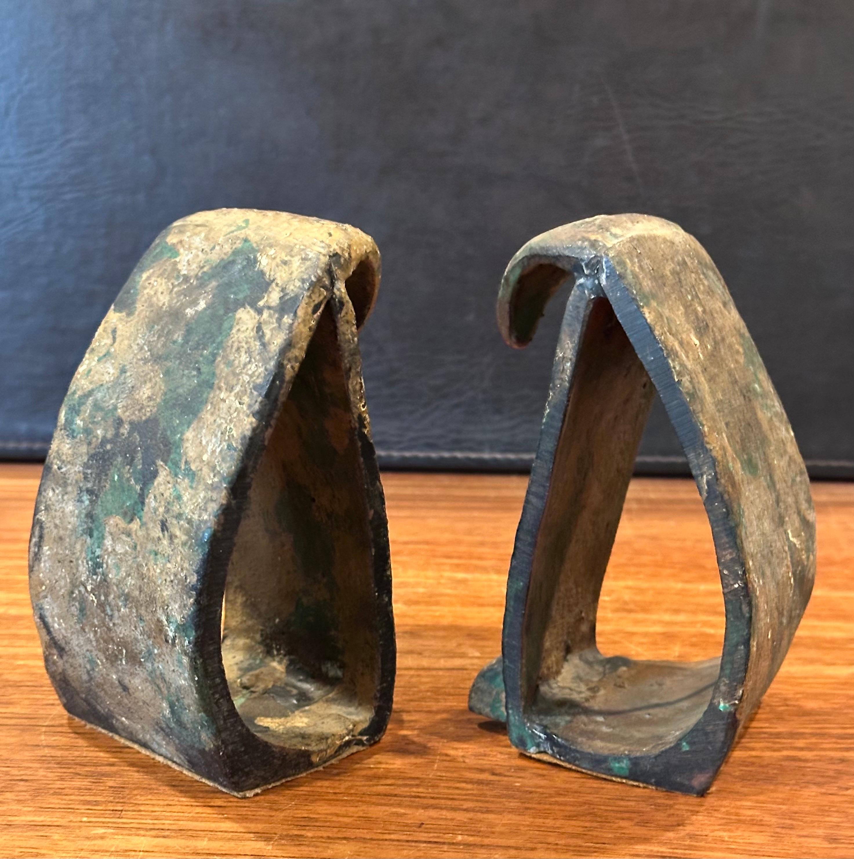 Pair of MCM Brutalist Forged Iron Owl Bookends In the Style of Isamu Noguchi For Sale 5