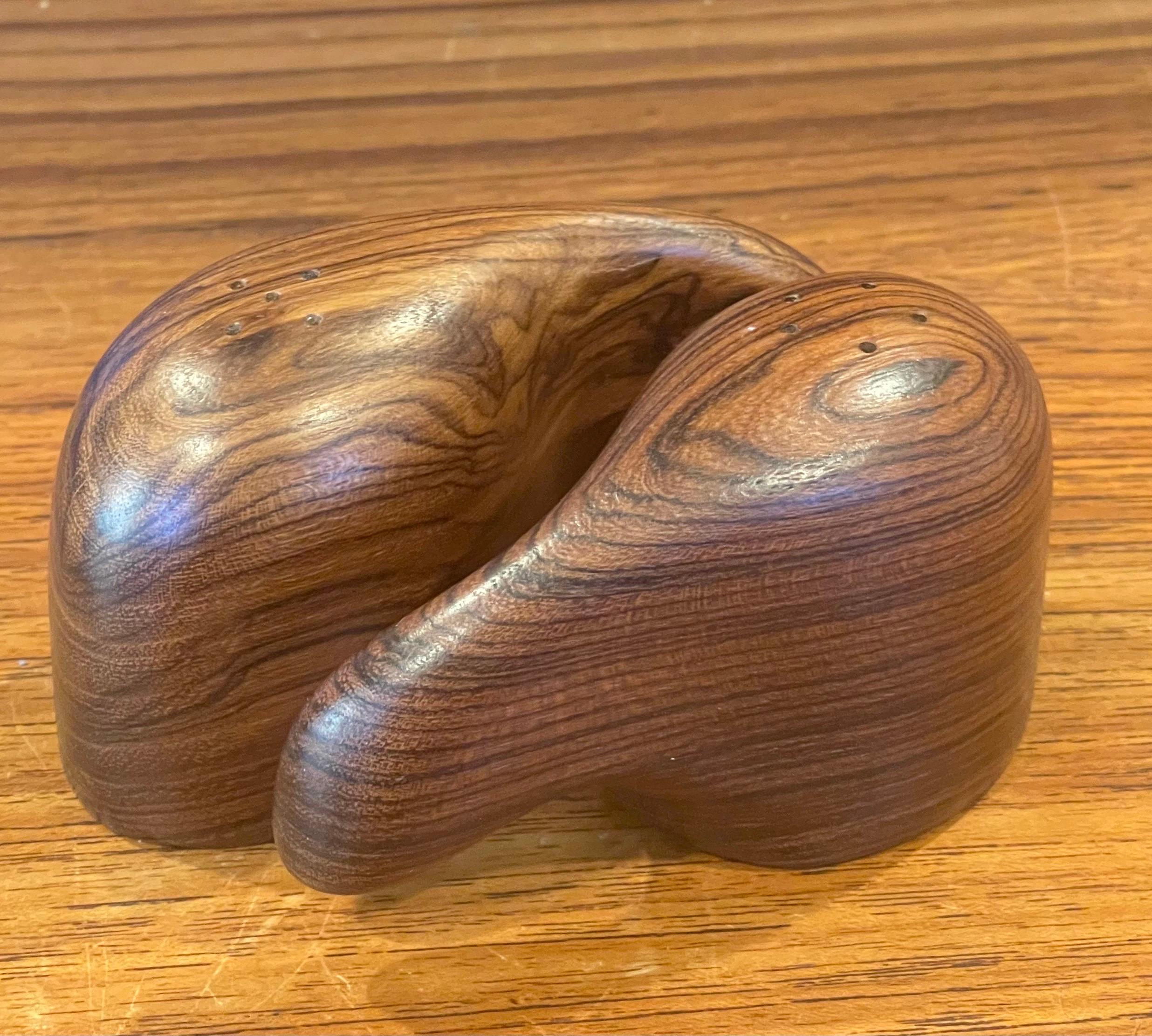 Hand-Crafted Pair of MCM Cocobolo Wood Minimalist Salt & Pepper Shakers by Don Shoemaker For Sale