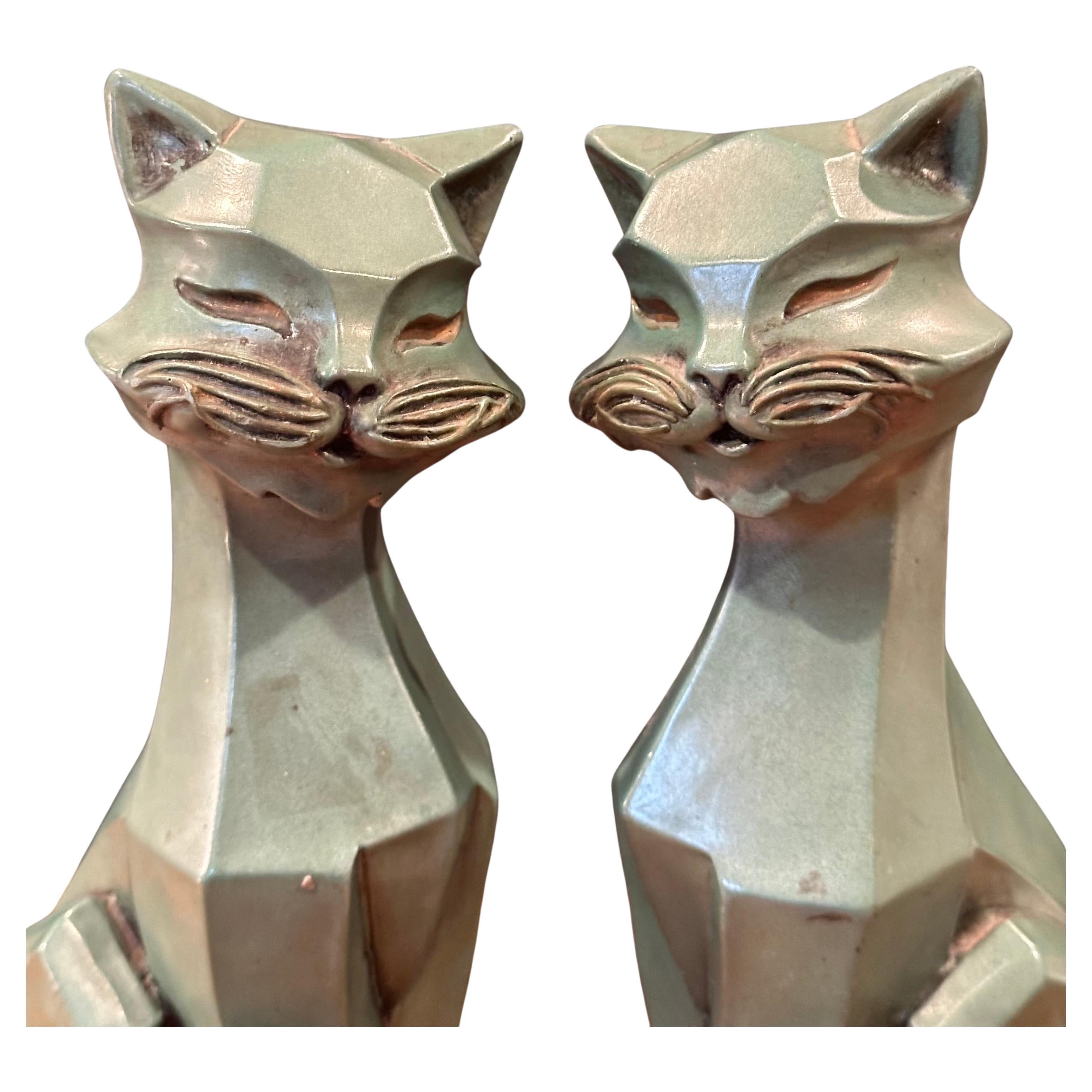 Americano Coppia di sculture di gatti cubisti MCM di Universal Statuary Corp. in vendita