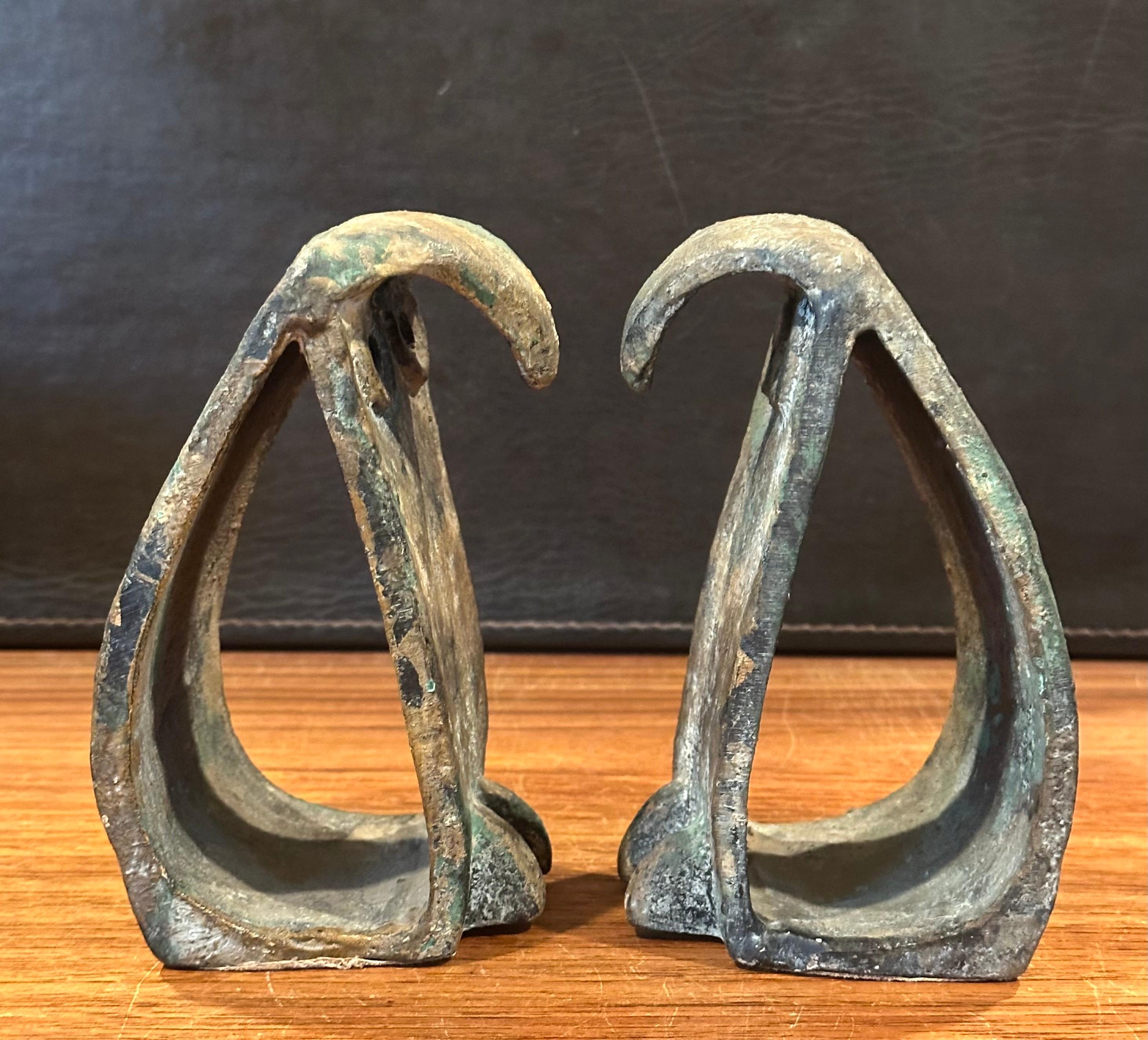 Pair of MCM Forged Iron Brutalist Owl Bookends In the Style of Isamu Noguchi For Sale 4